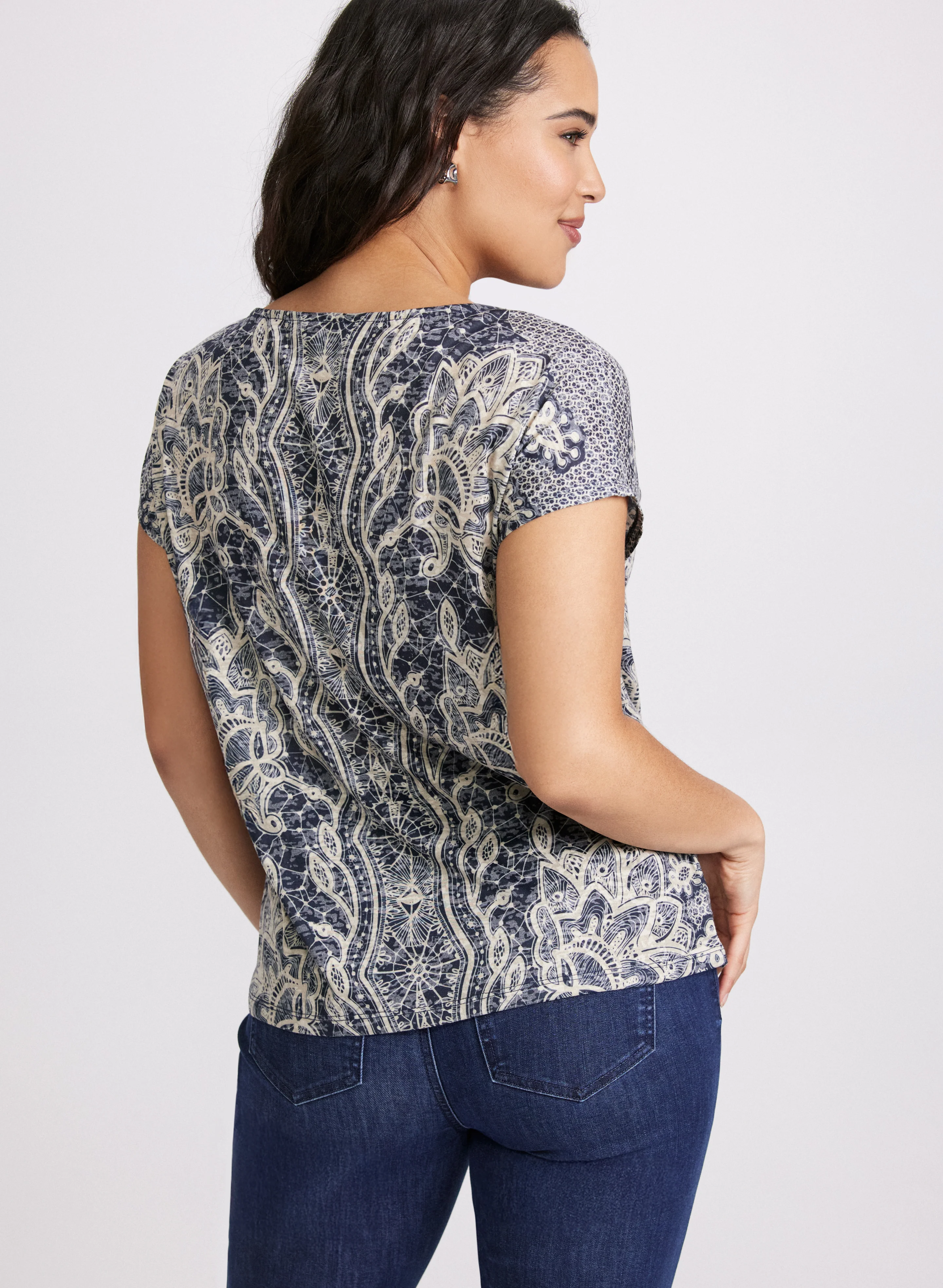 Abstract Rhinestone Embellished T-Shirt - Image 3