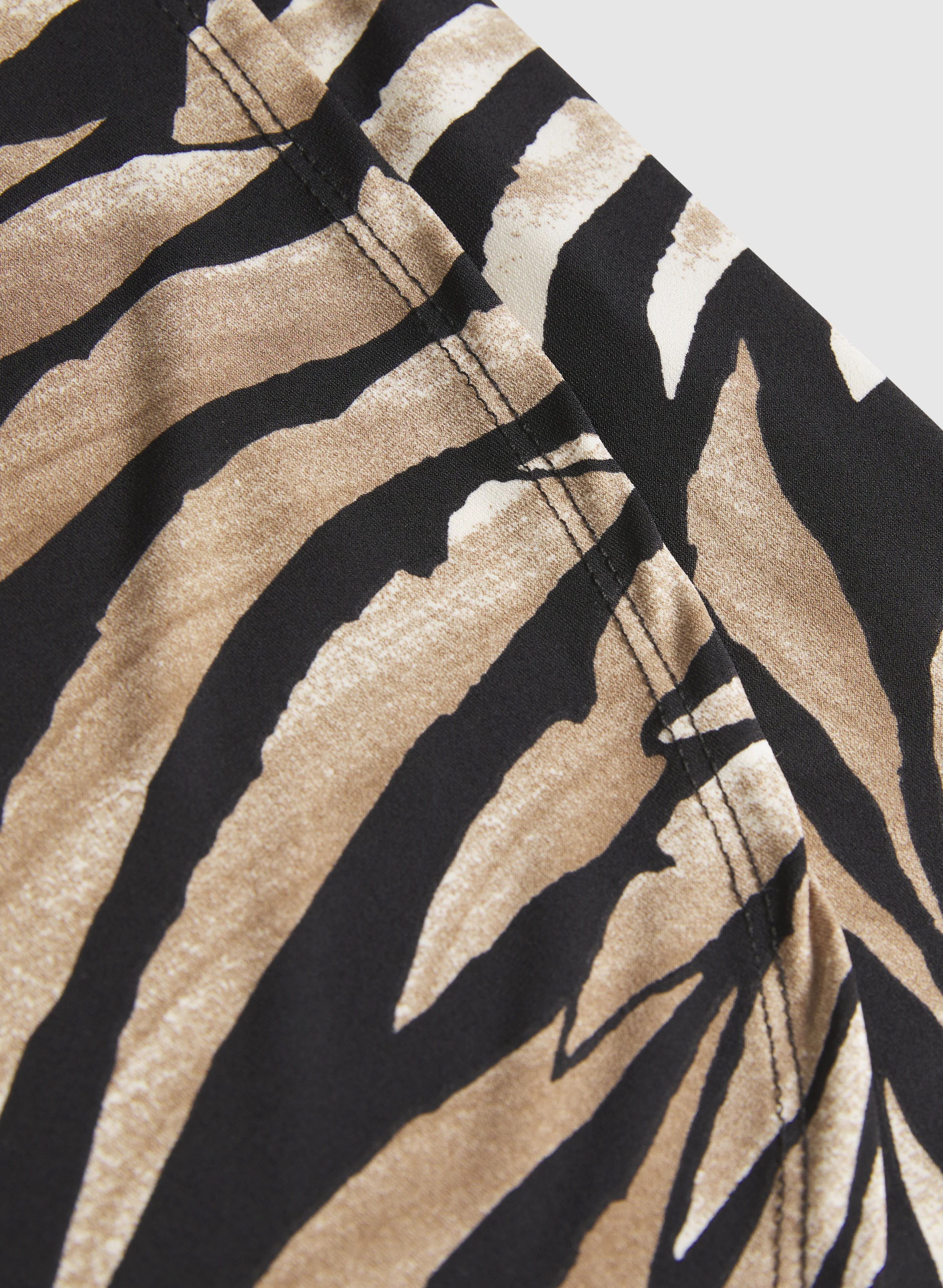 Abstract Print Pencil Skirt - Image 7