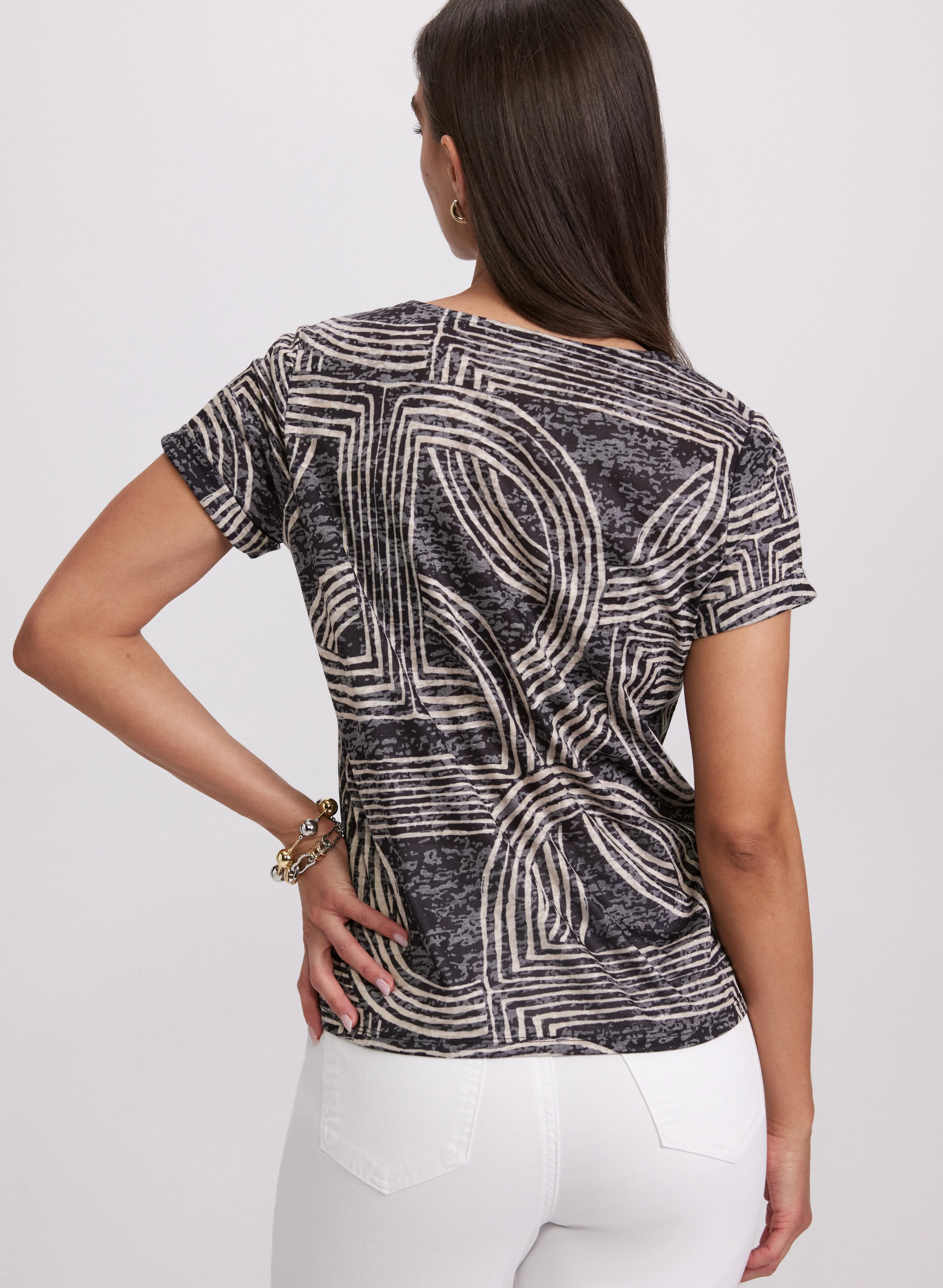 Abstract Striped Print T-Shirt - Image 4