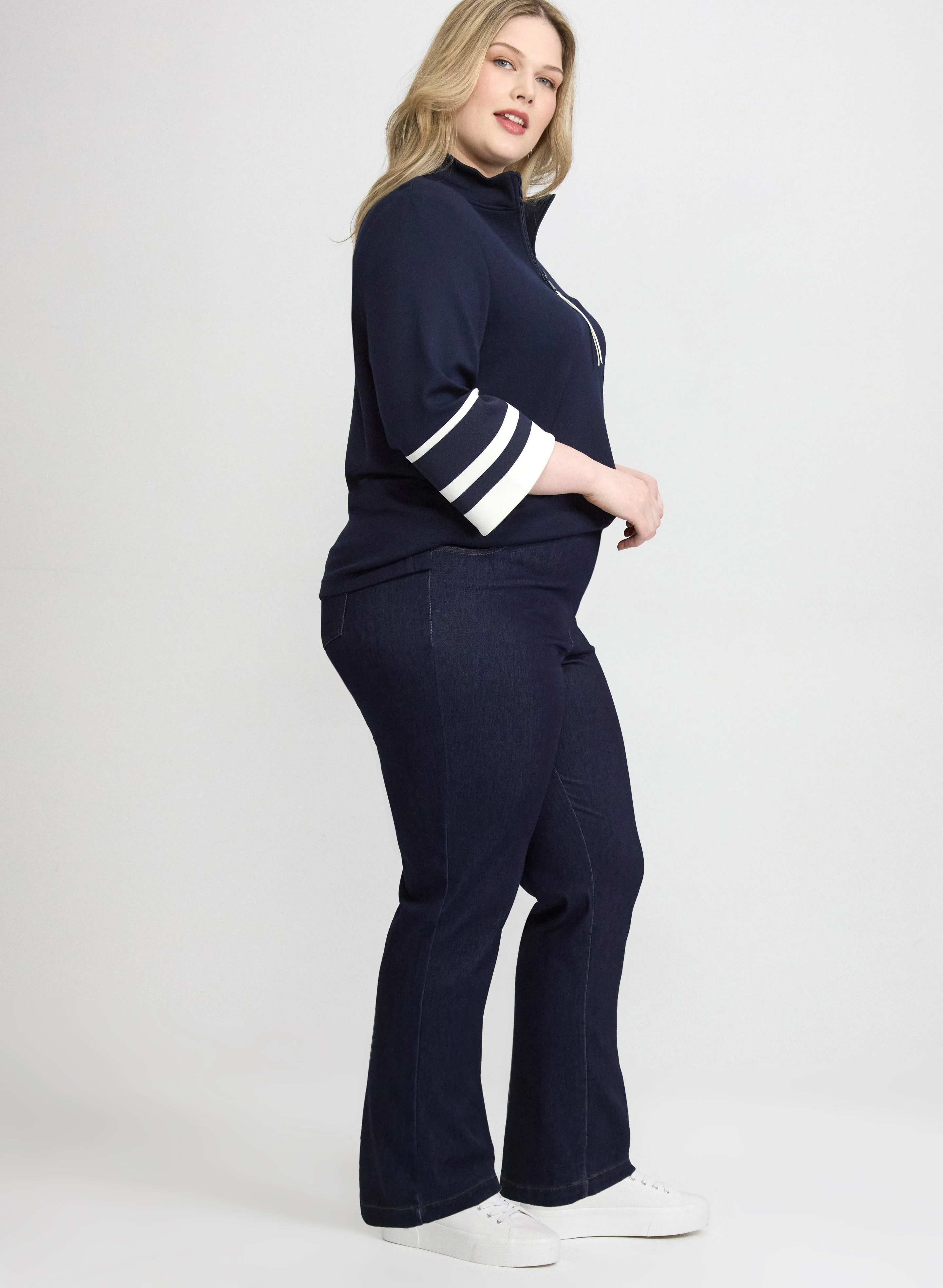 Comfort Stretch Straight-Leg Jeans - Image 12