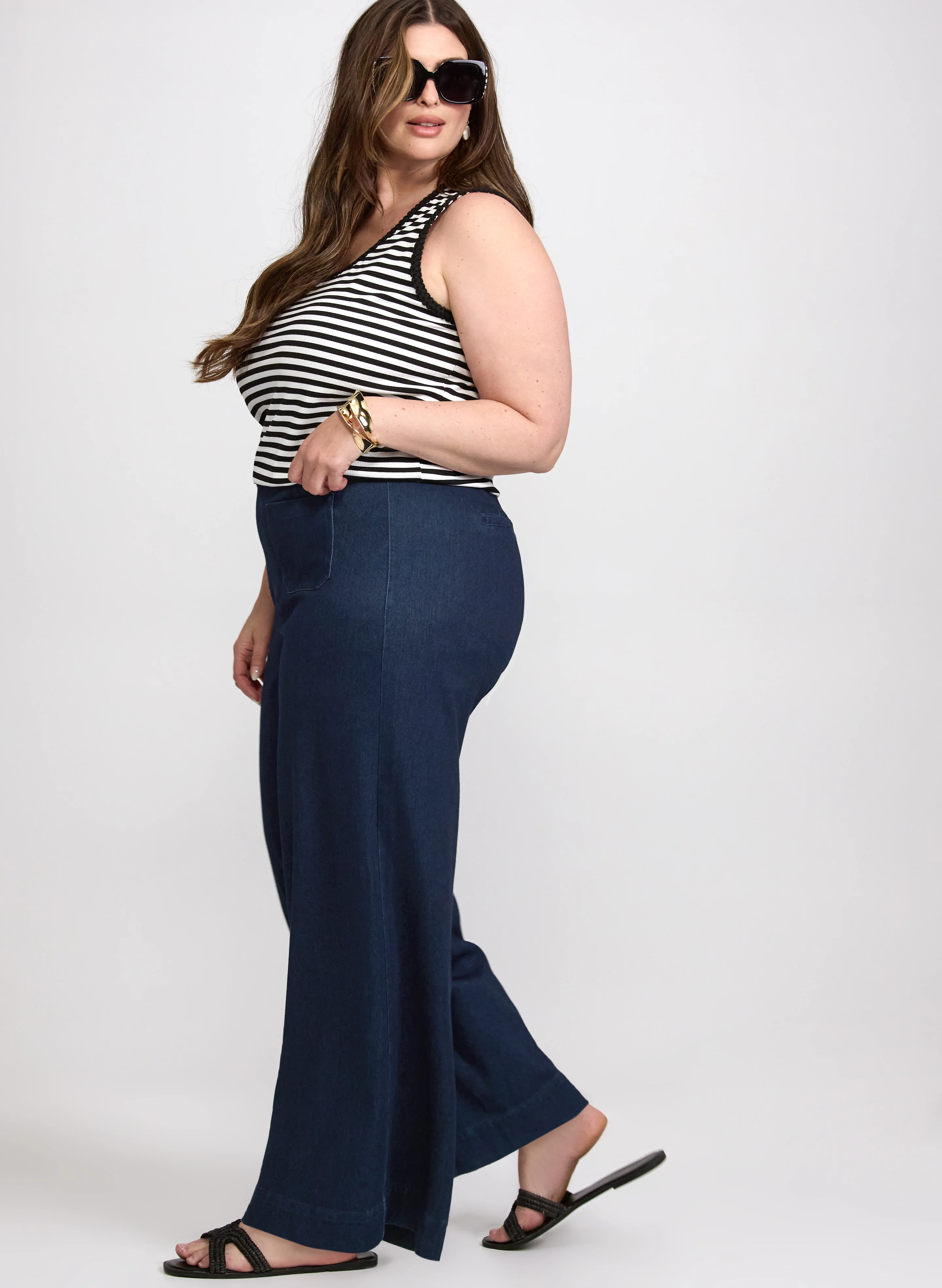 Comfort Stretch Wide-Leg Jeans - Image 10