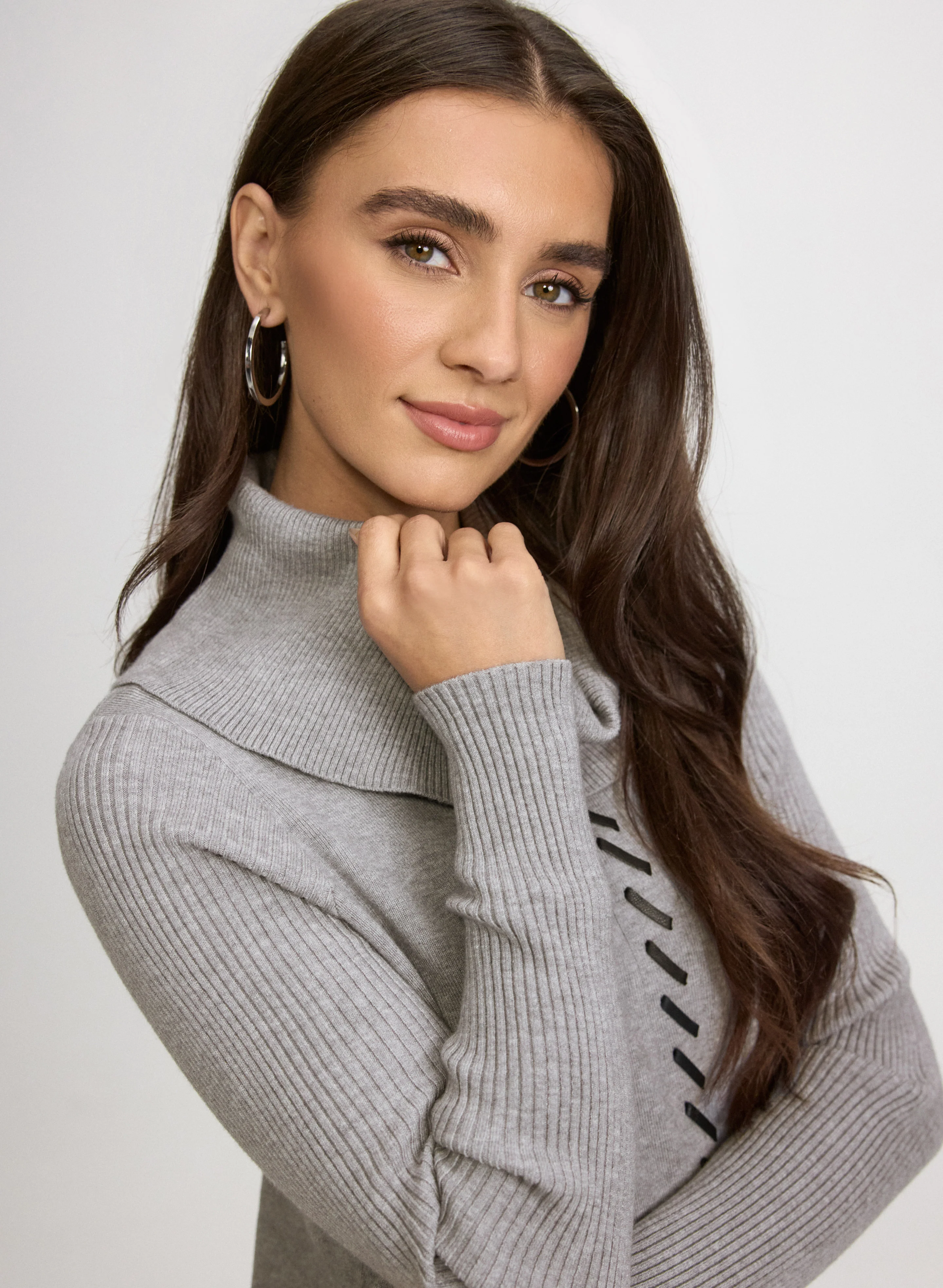 Contrast Cowl Neck Sweater - Image 5