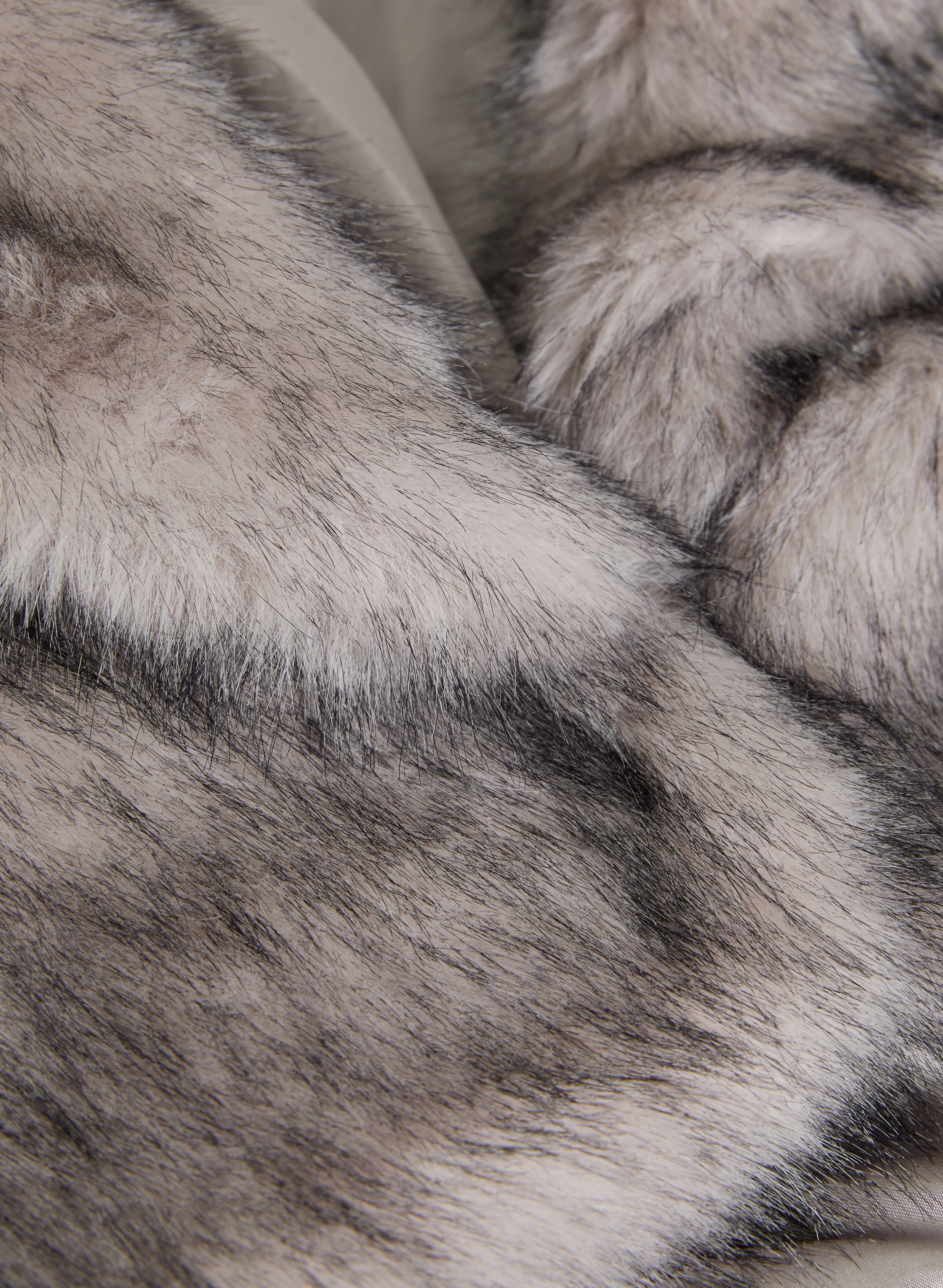 Cropped Faux Fur Jacket - Image 6