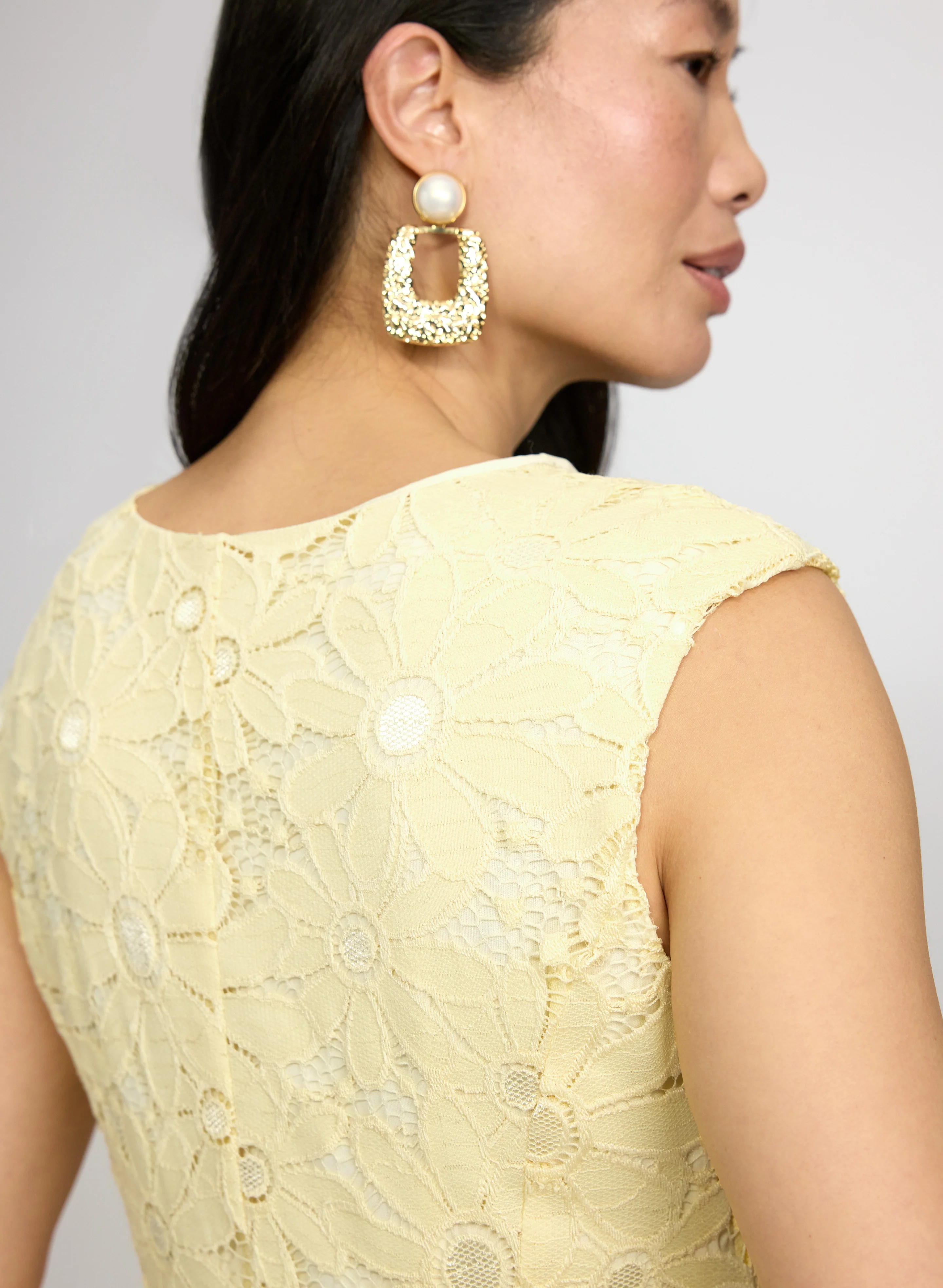 Daisy Lace Dress - Image 5