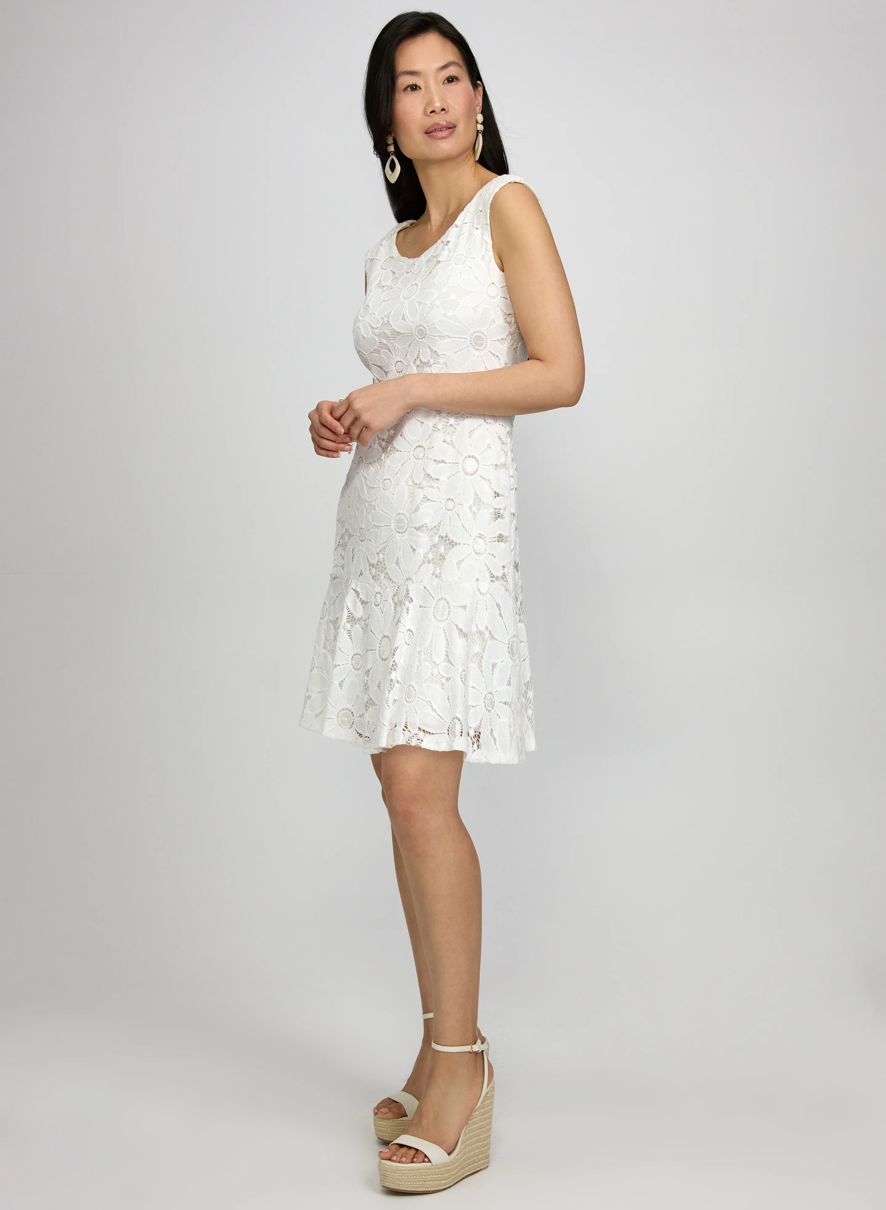 Daisy Lace Dress - Image 2