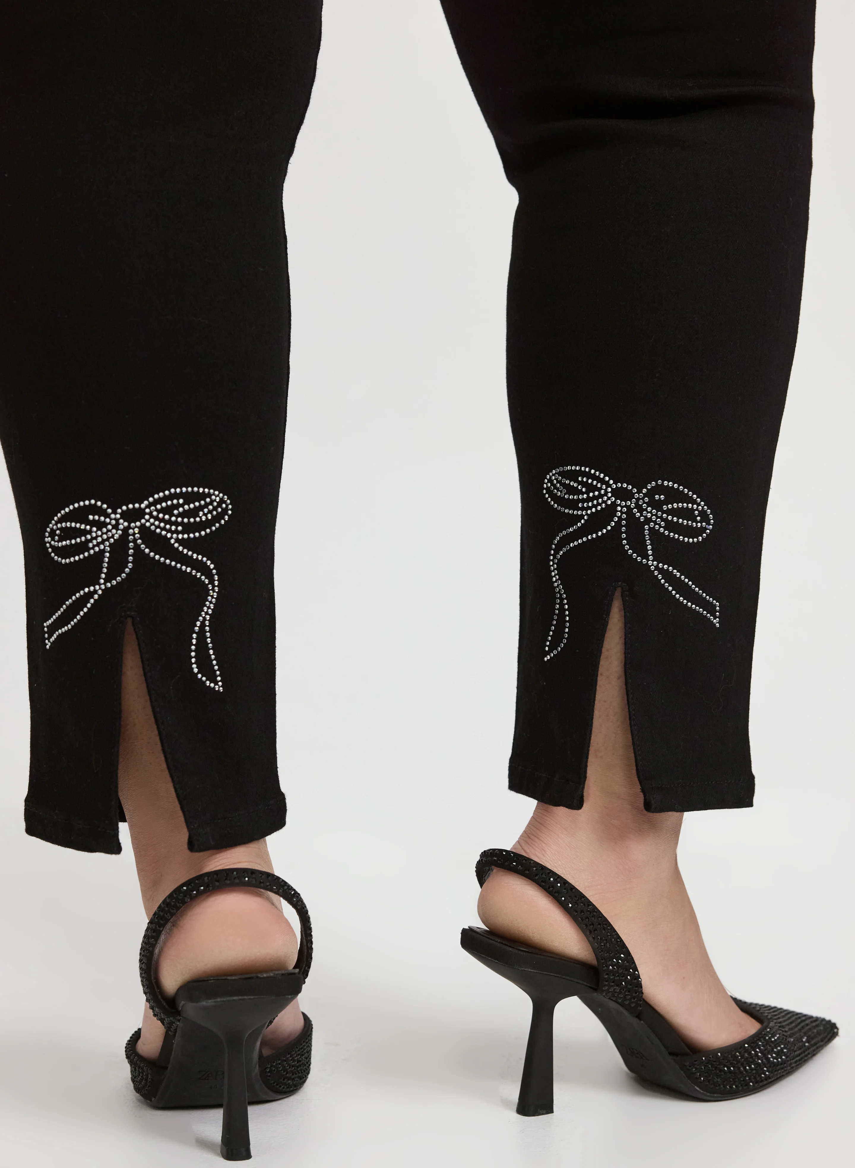 Embellished Bow Detail Jeans - Image 2