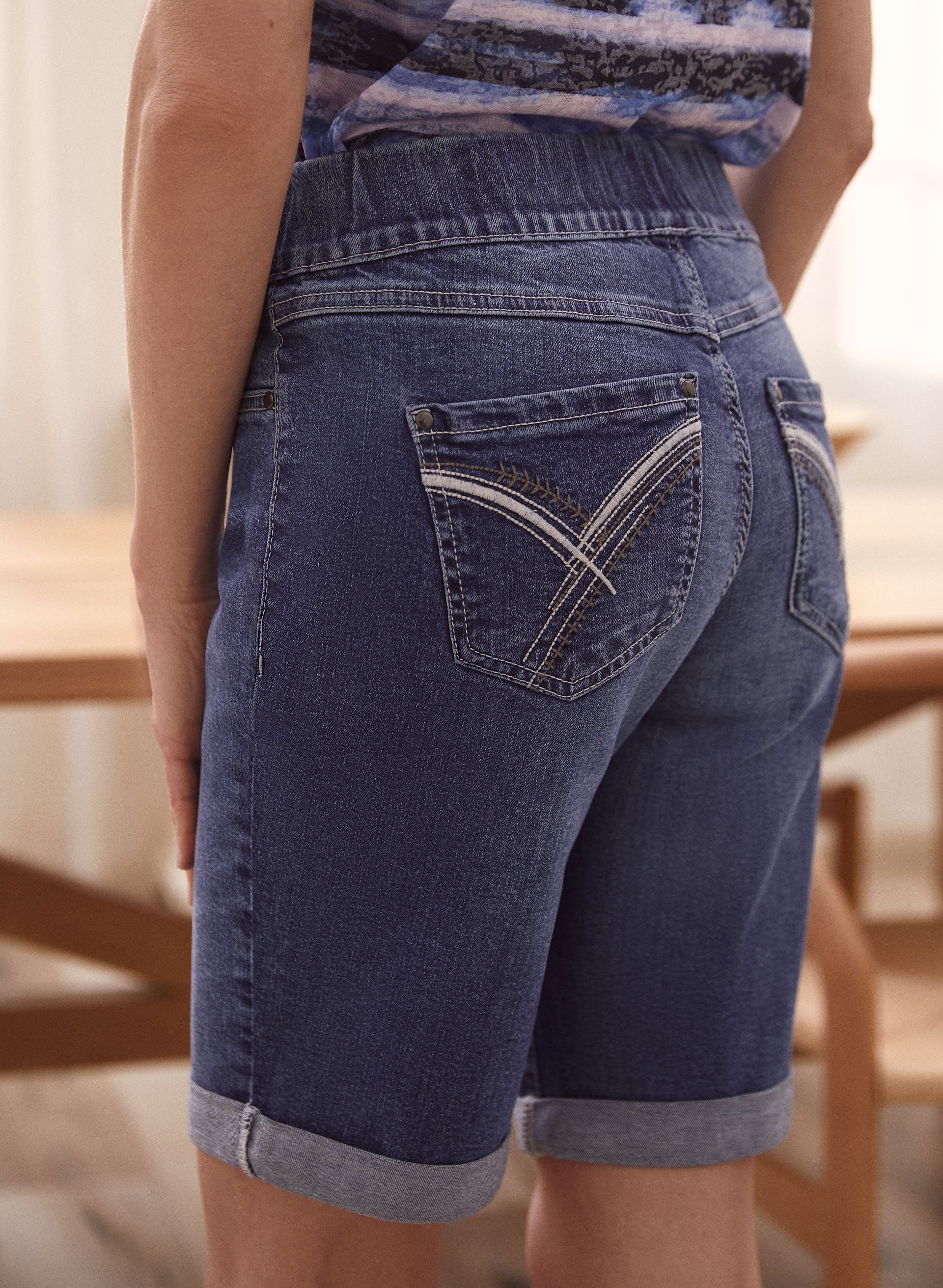Embroidered Pull-On Denim Shorts - Image 4