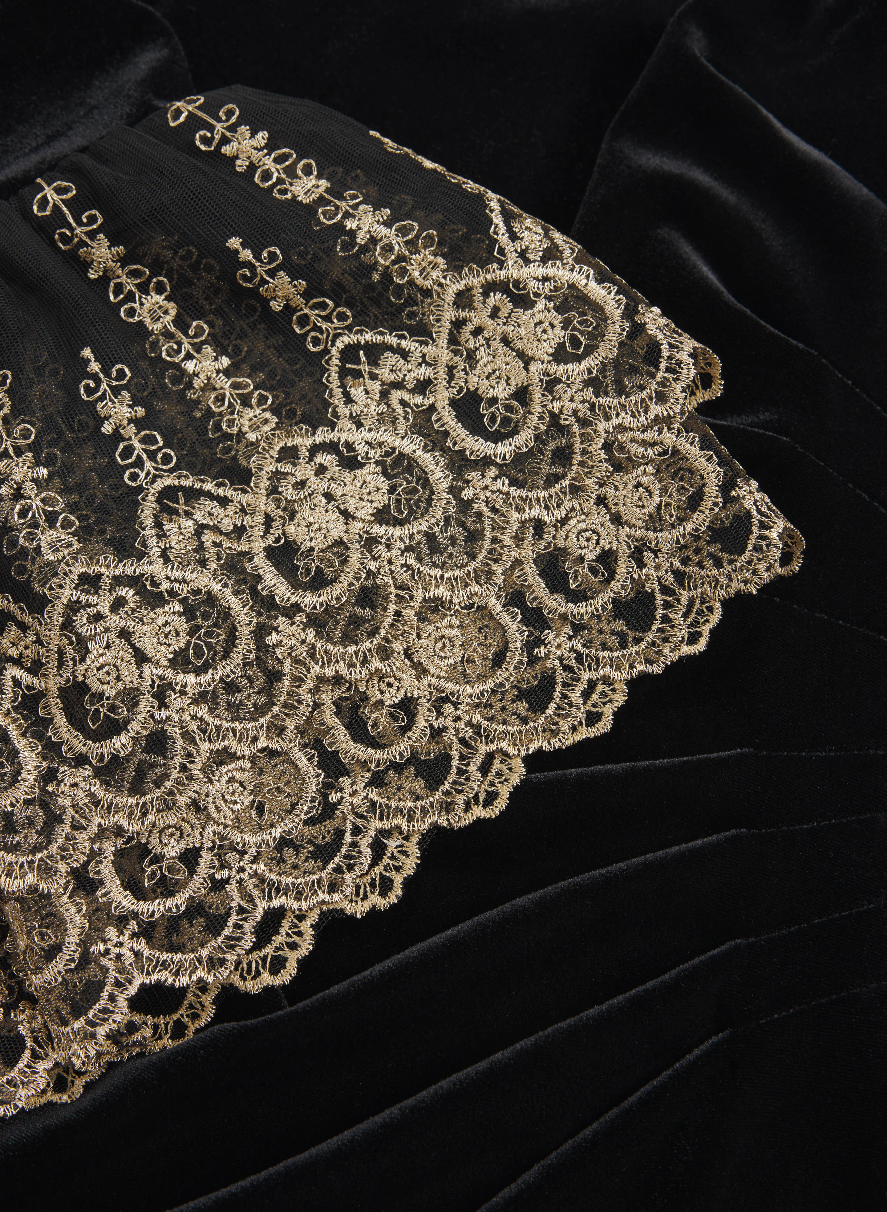 Embroidered Sleeve Velvet Dress - Image 7