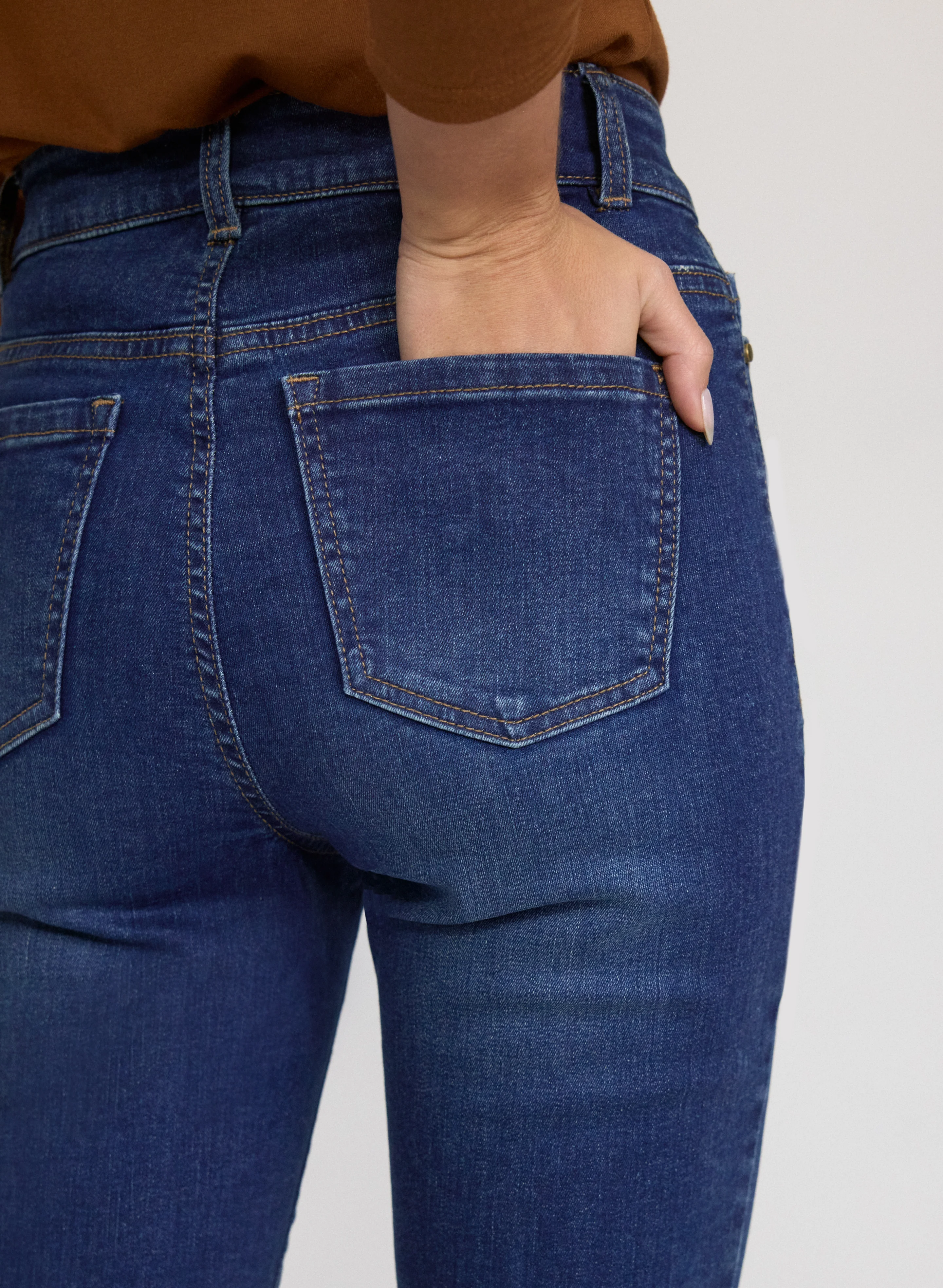 Essential Slim-Leg Jeans - Image 5