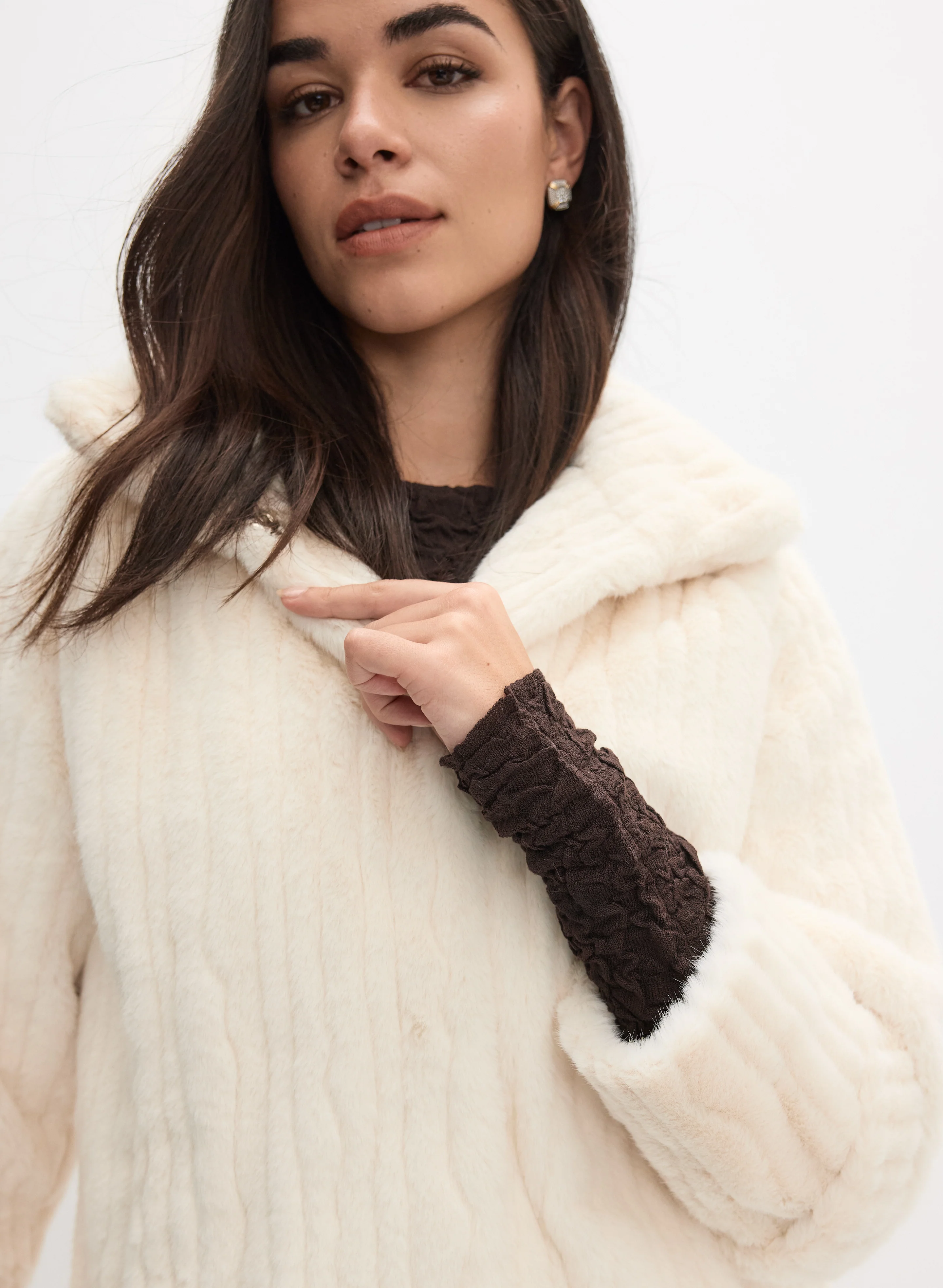 Faux Fur Jacket - Image 3