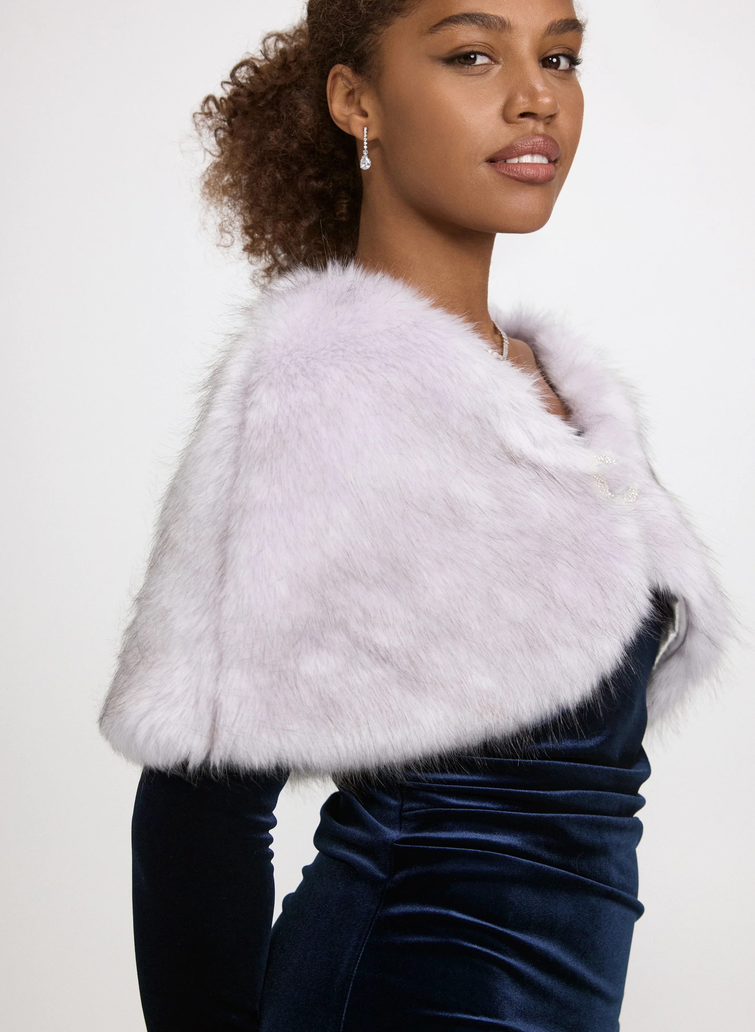 Faux-Fur Stole - Image 5