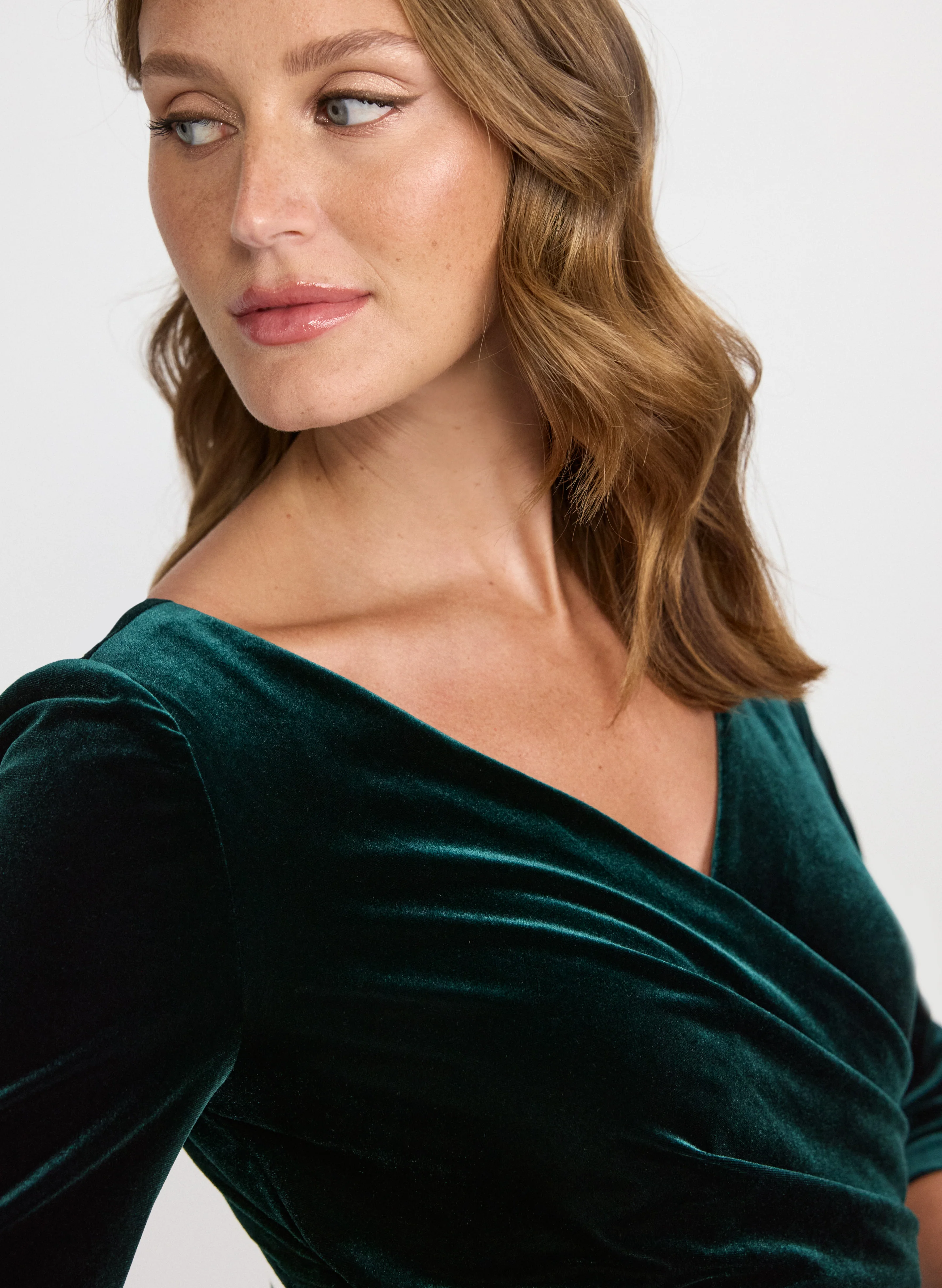 Fitted Velvet Dress - Image 5
