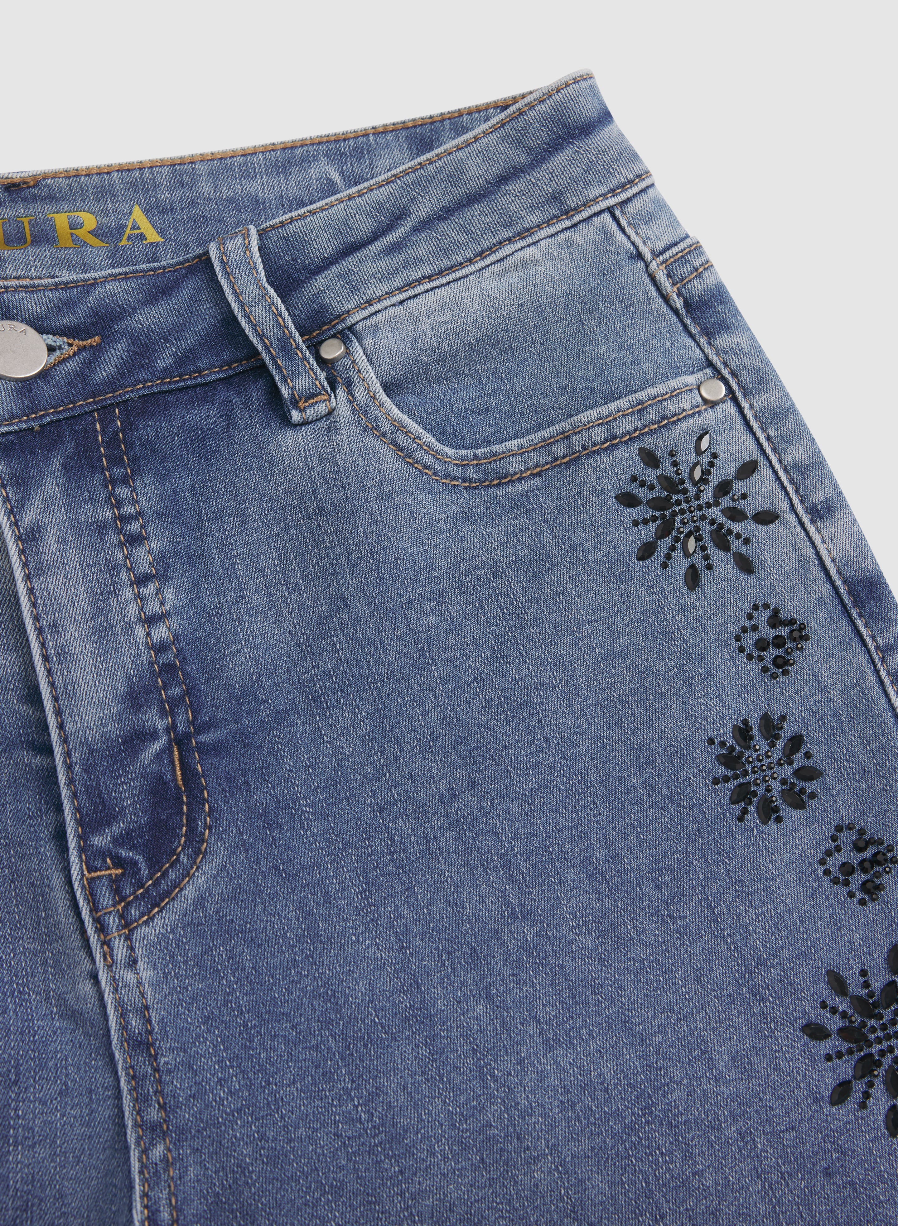 Floral Appliqué Jeans - Image 7