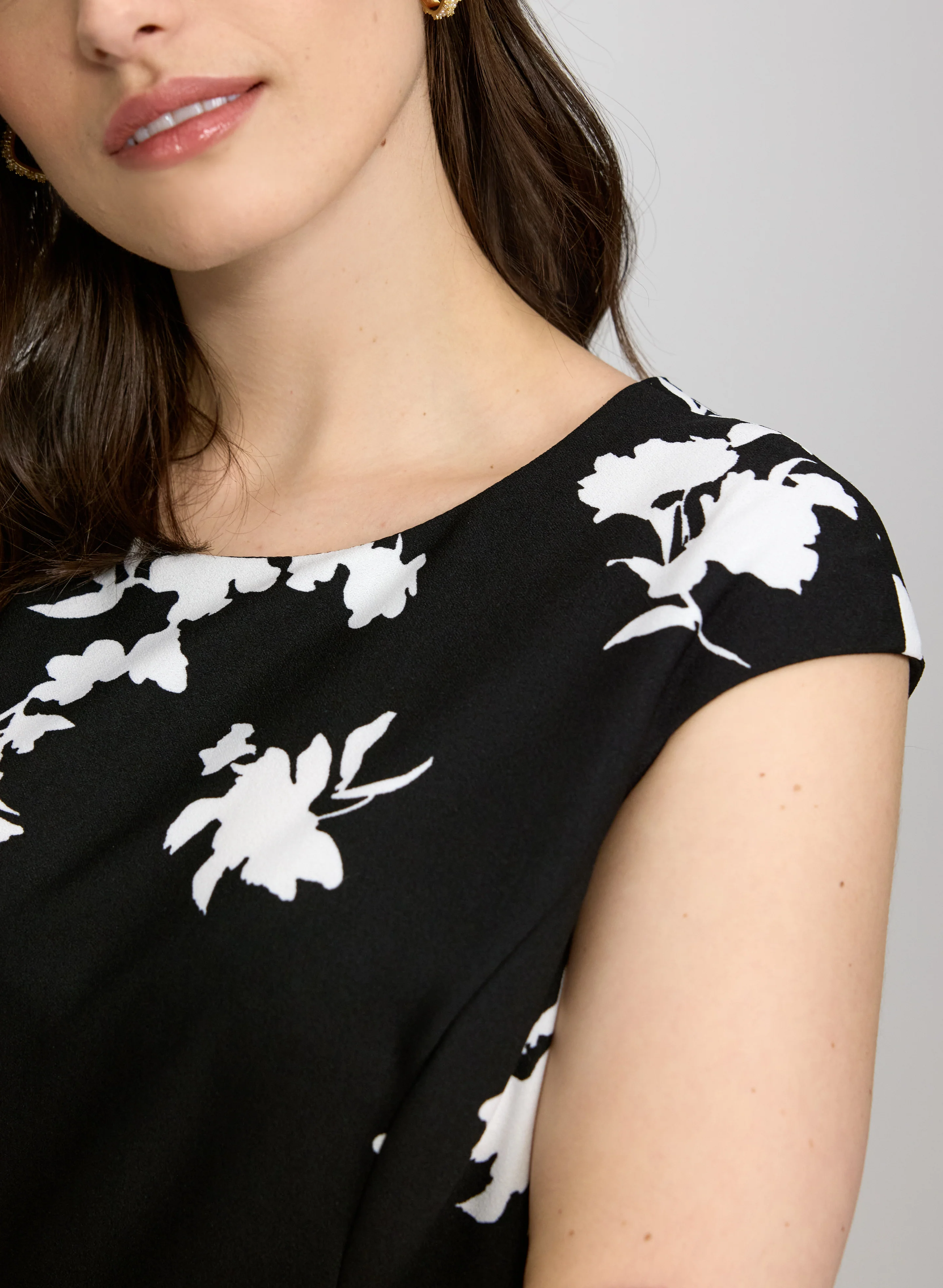 Floral Fit & Flare Dress - Image 3