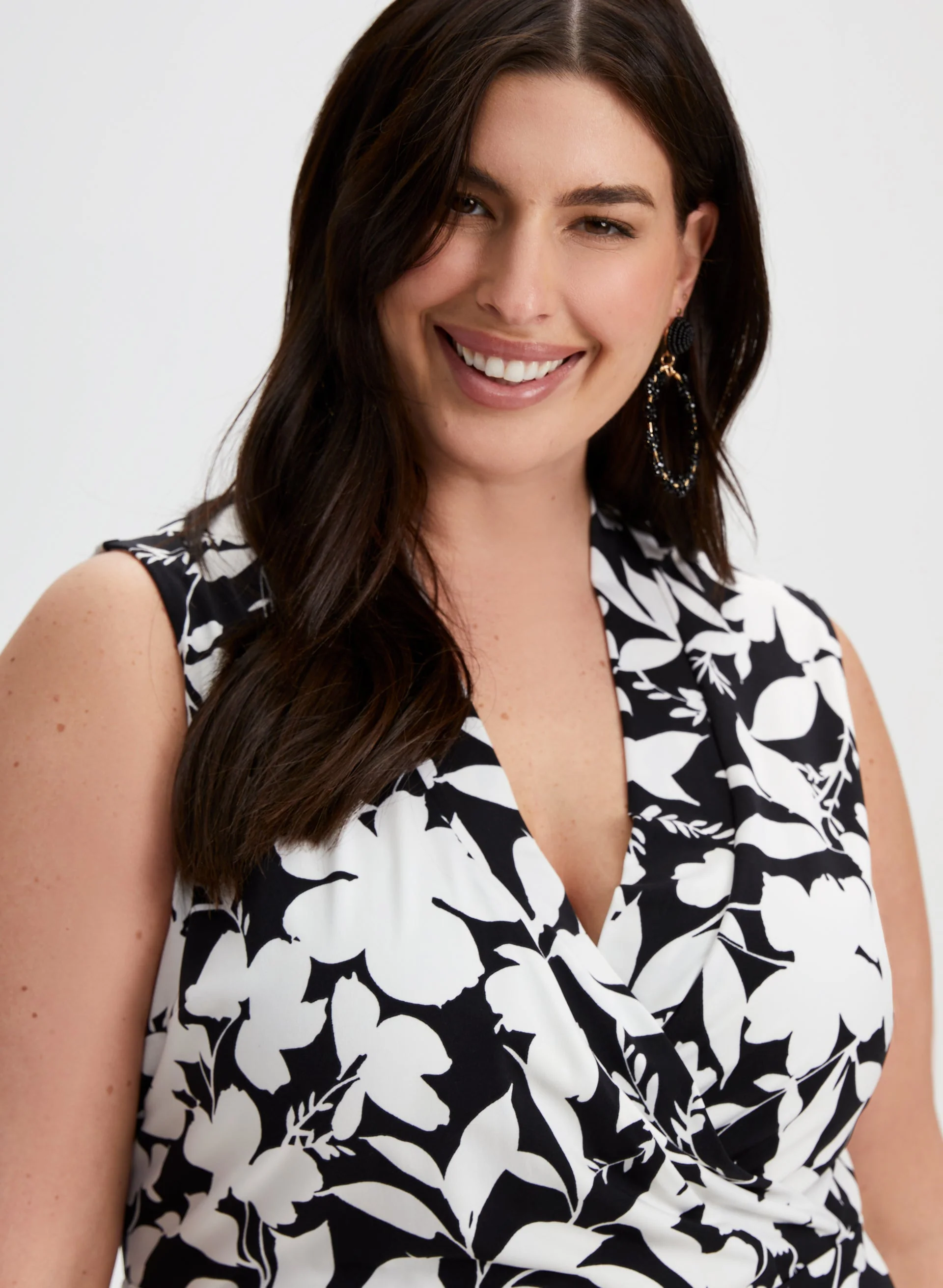 Floral Print V-Neck Dress - Image 2