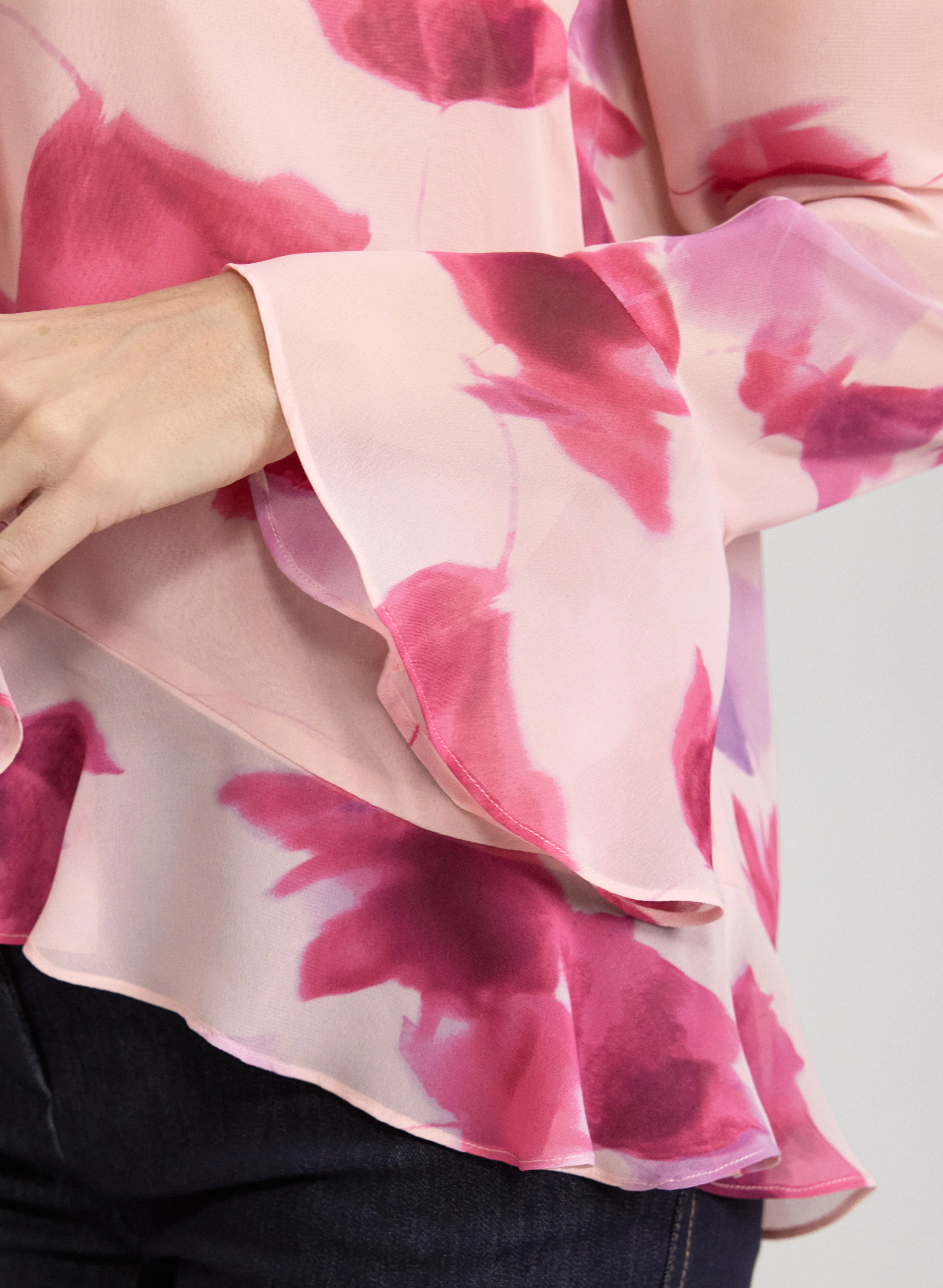 Floral Ruffle Front Blouse - Image 5
