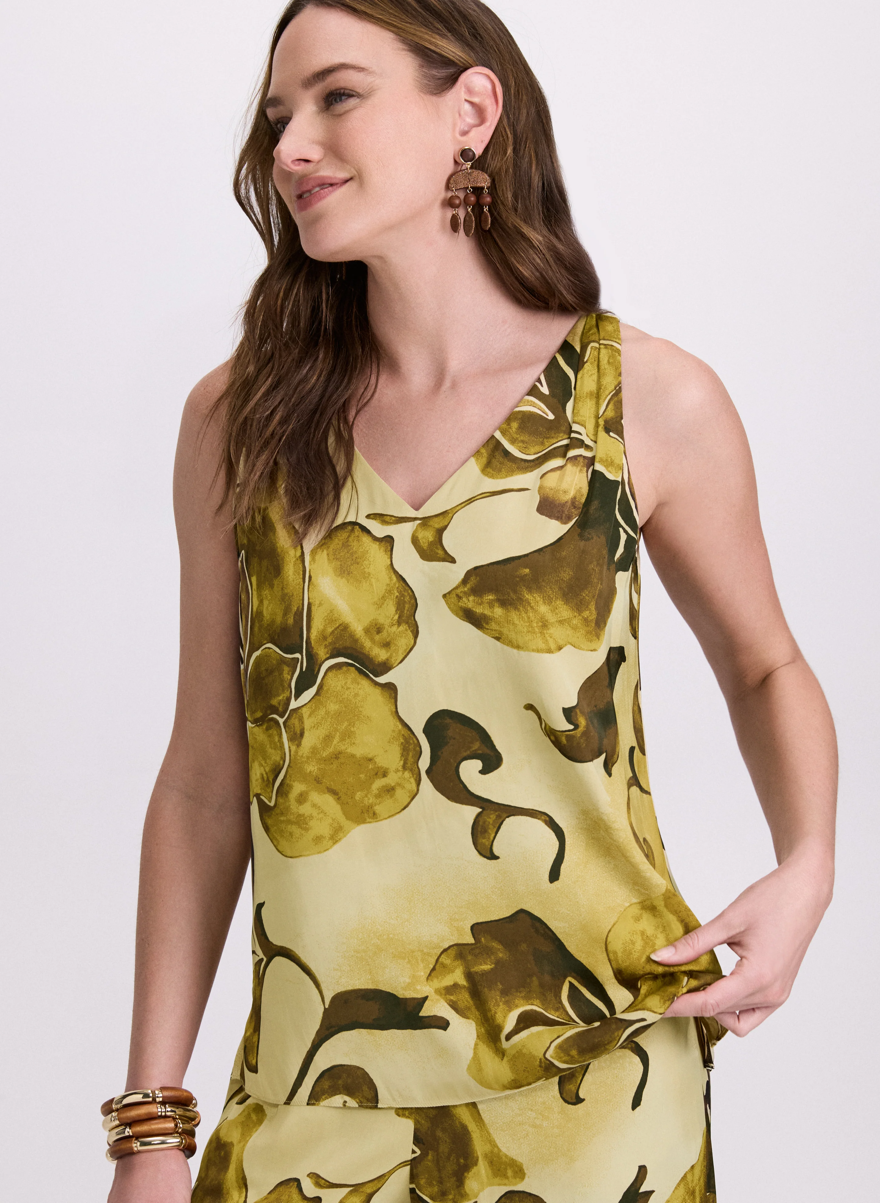 Floral Sleeveless Blouse - Image 8