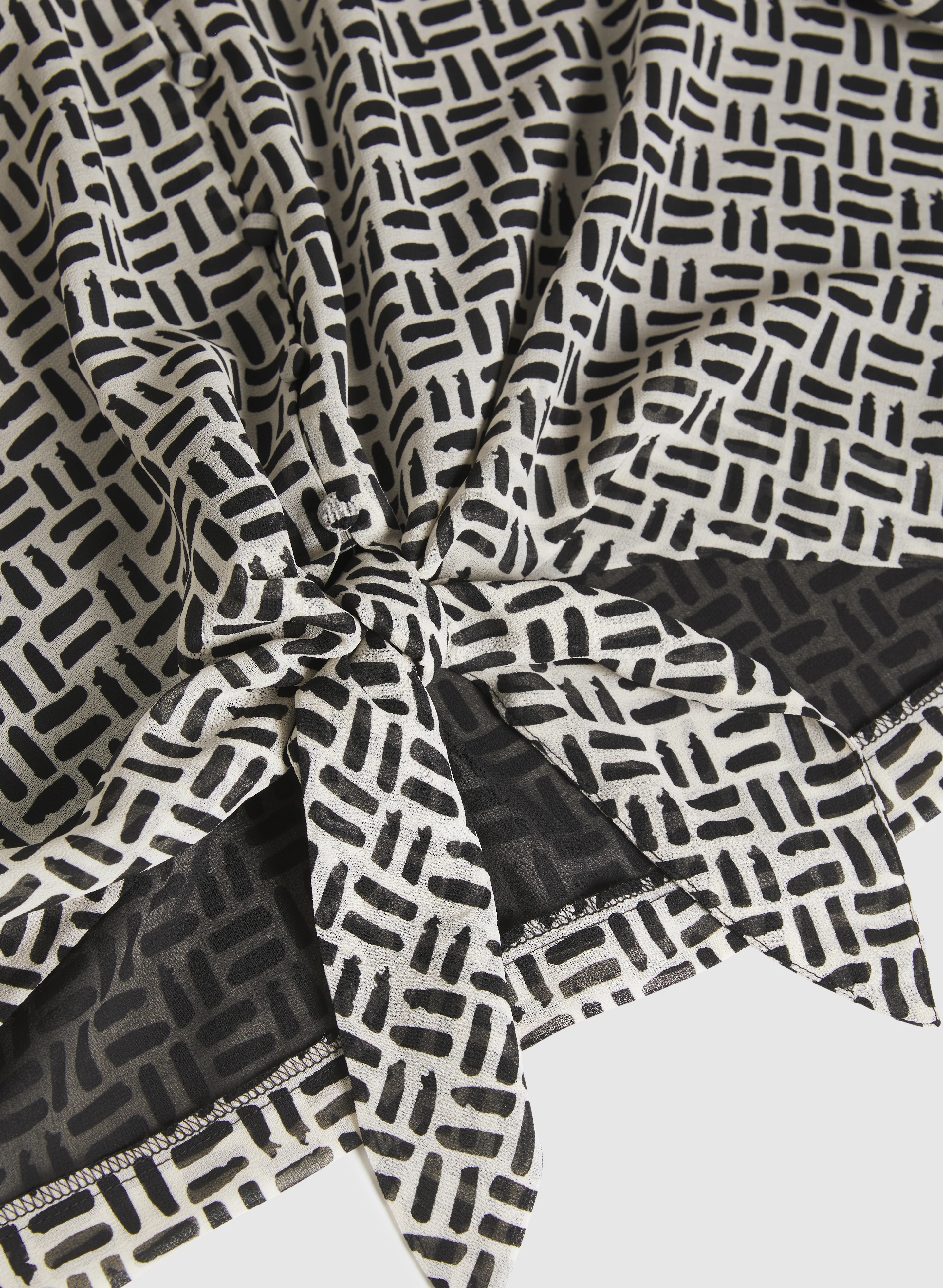 Geometric Chiffon Blouse - Image 7