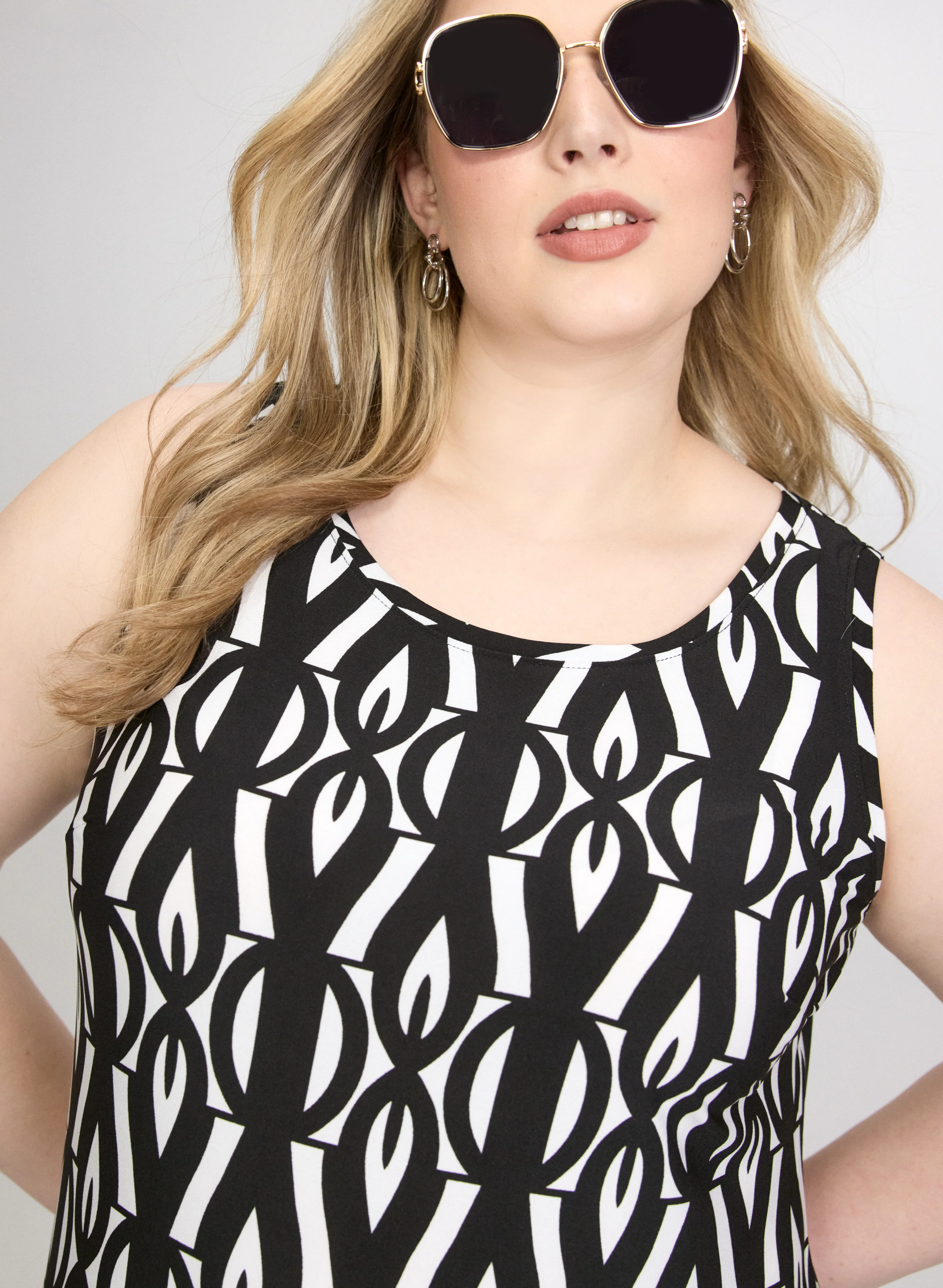 Geometric Printed Dress - Image 3