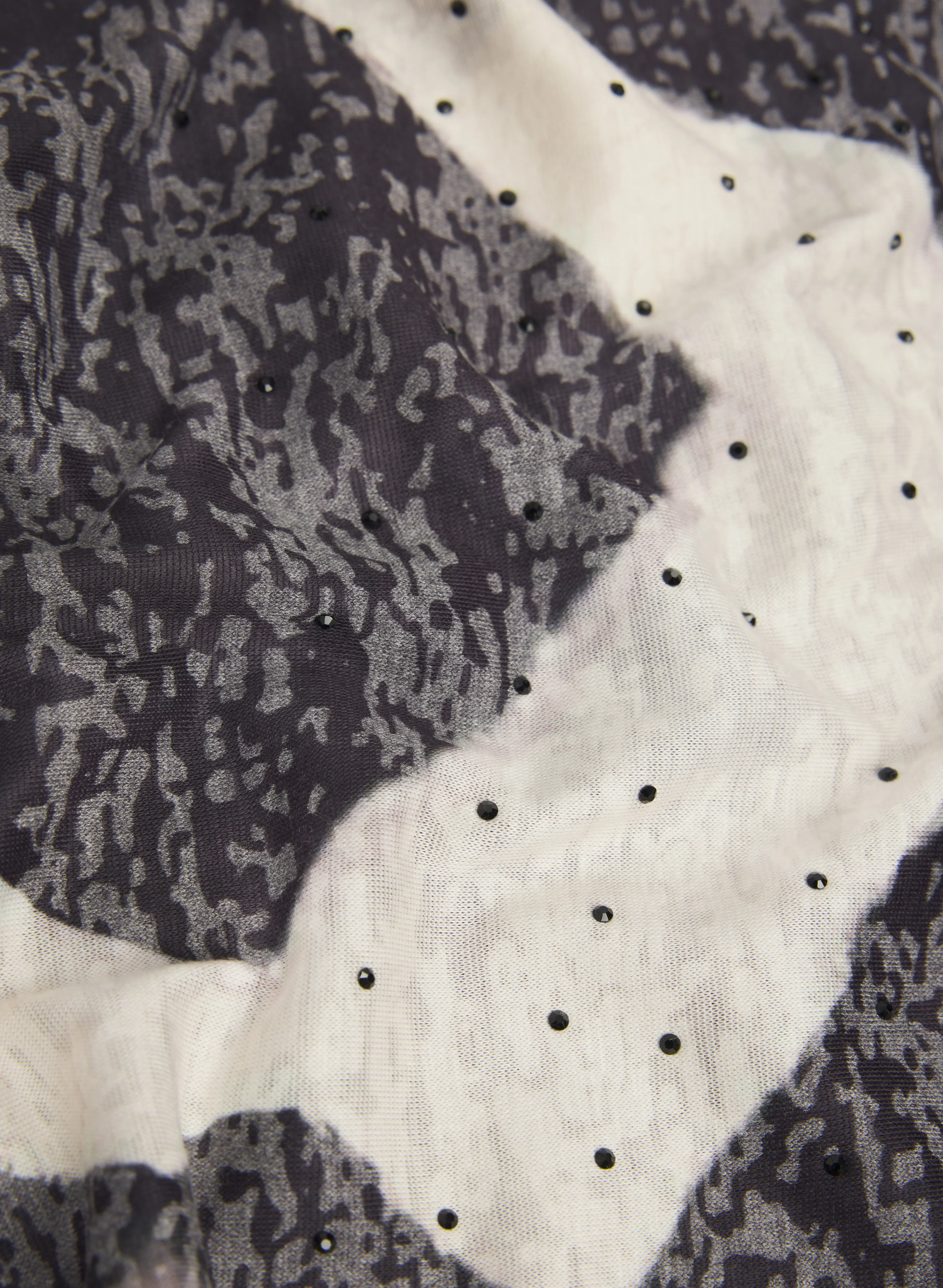 Geometric Rhinestone Detail T-Shirt - Image 7