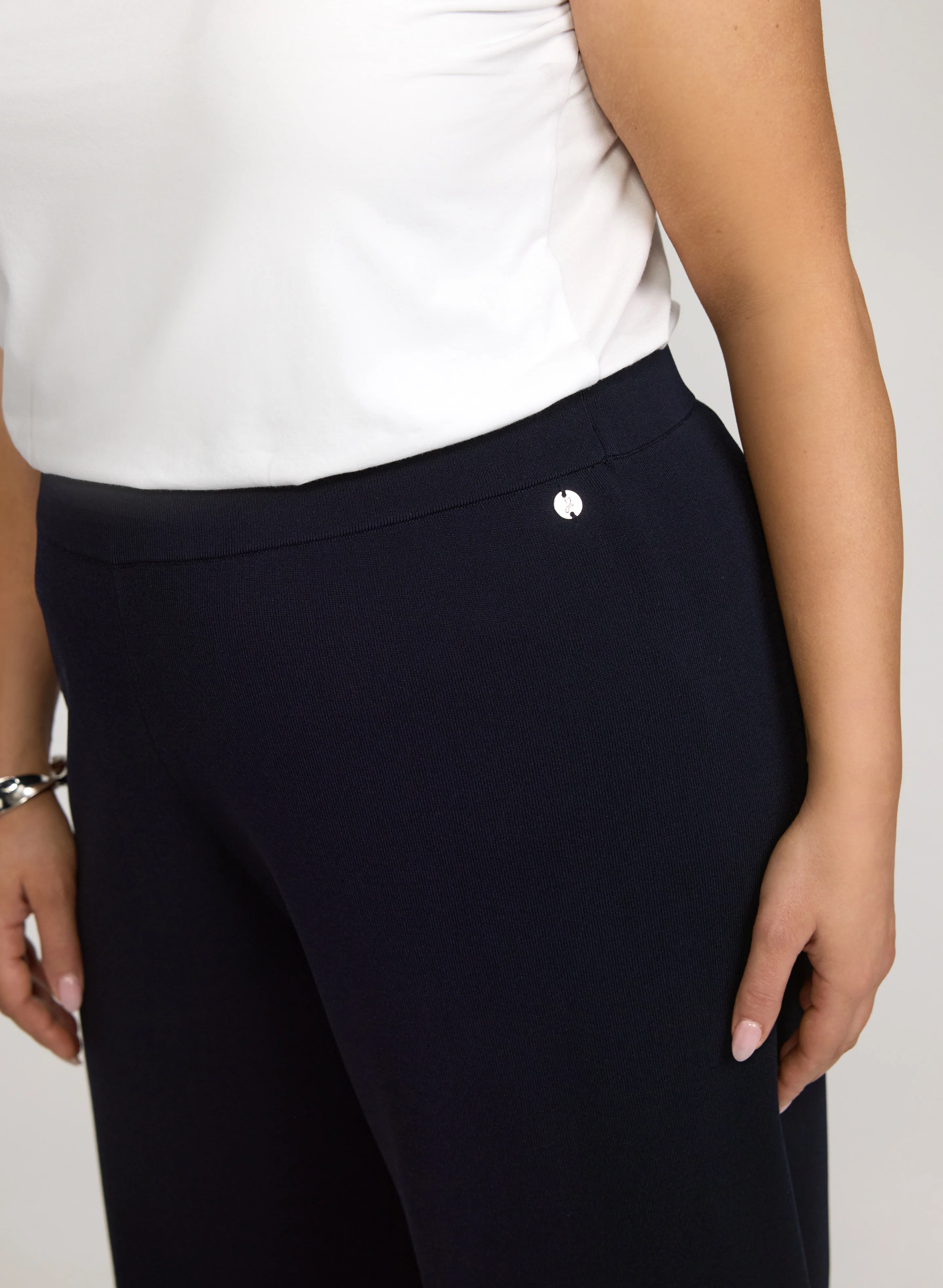 Joseph Ribkoff - Contrast Wide-Leg Pants - Image 4