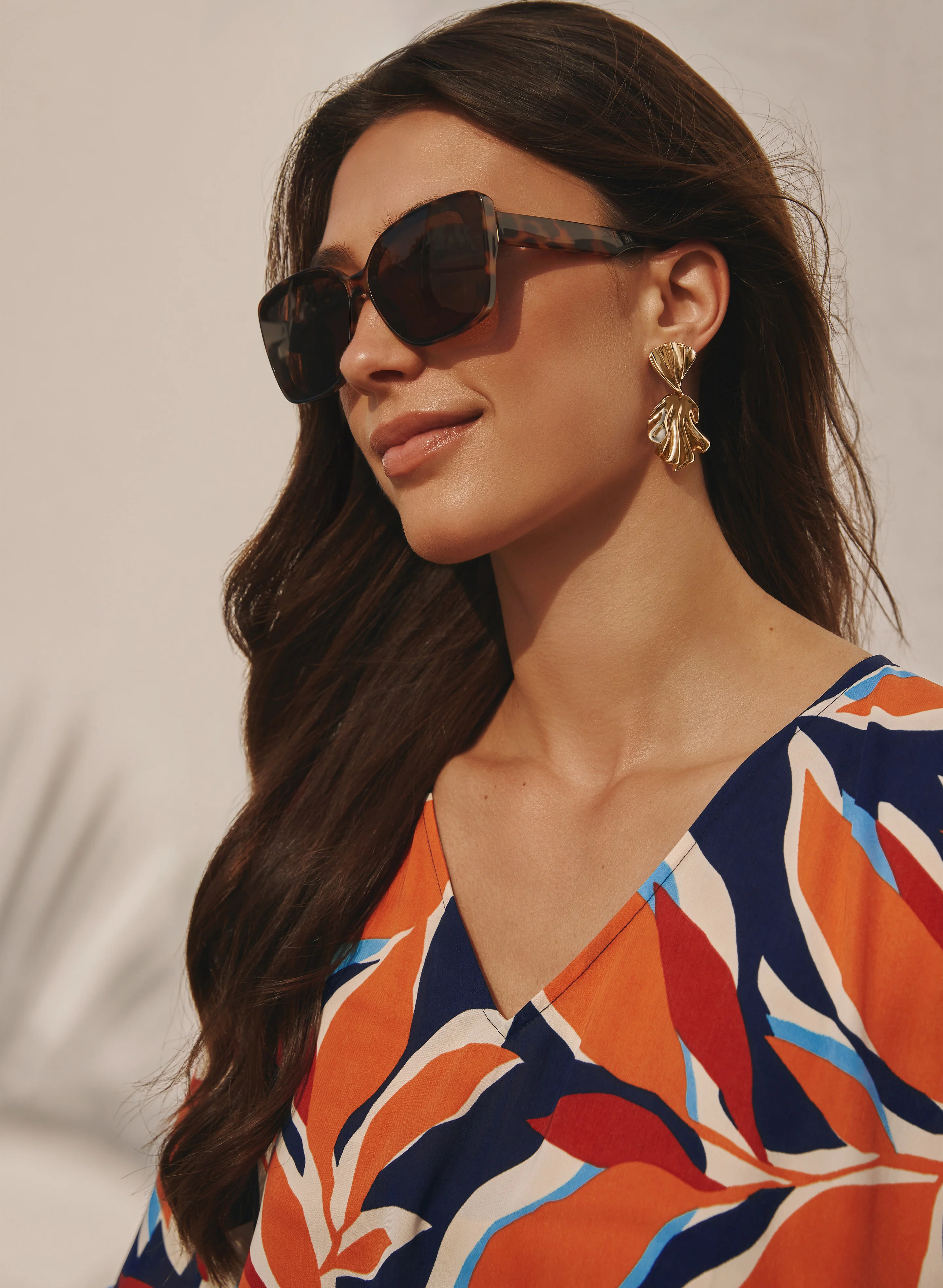 Large Cat-Eye Sunglasses - Image 2