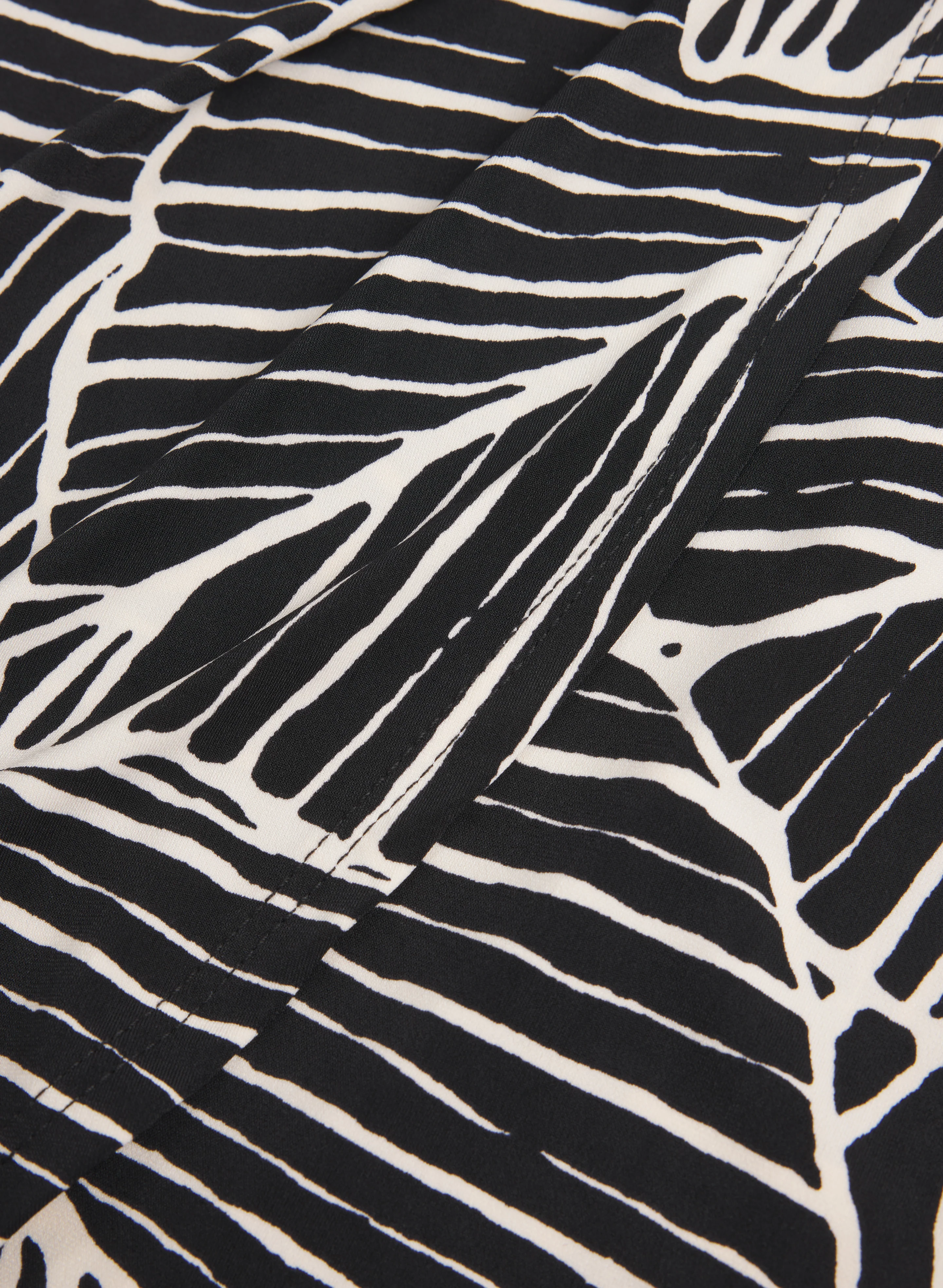 Leaf Print Pencil Skirt - Image 7