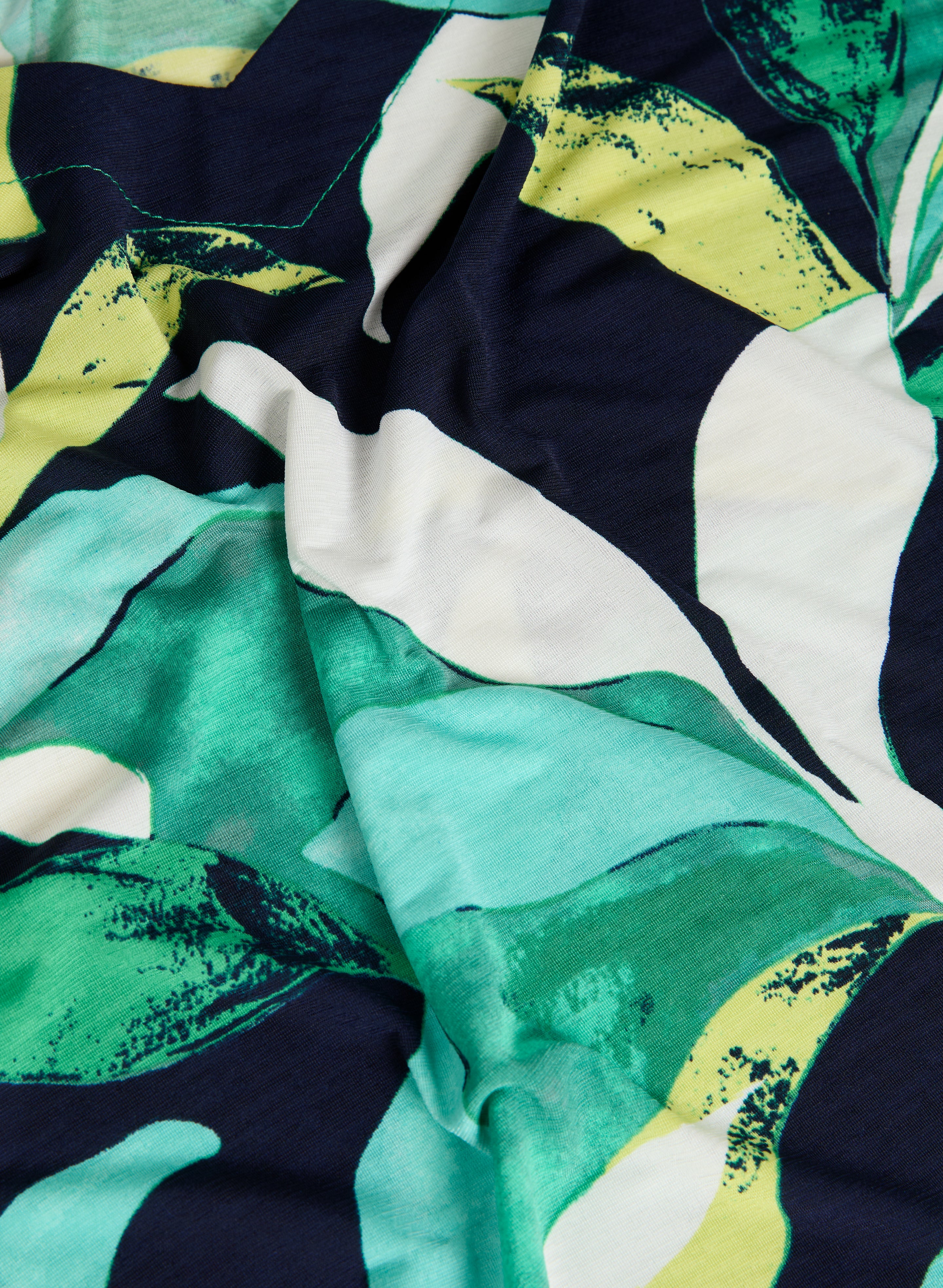 Leaf Print Sleeveless Top - Image 7