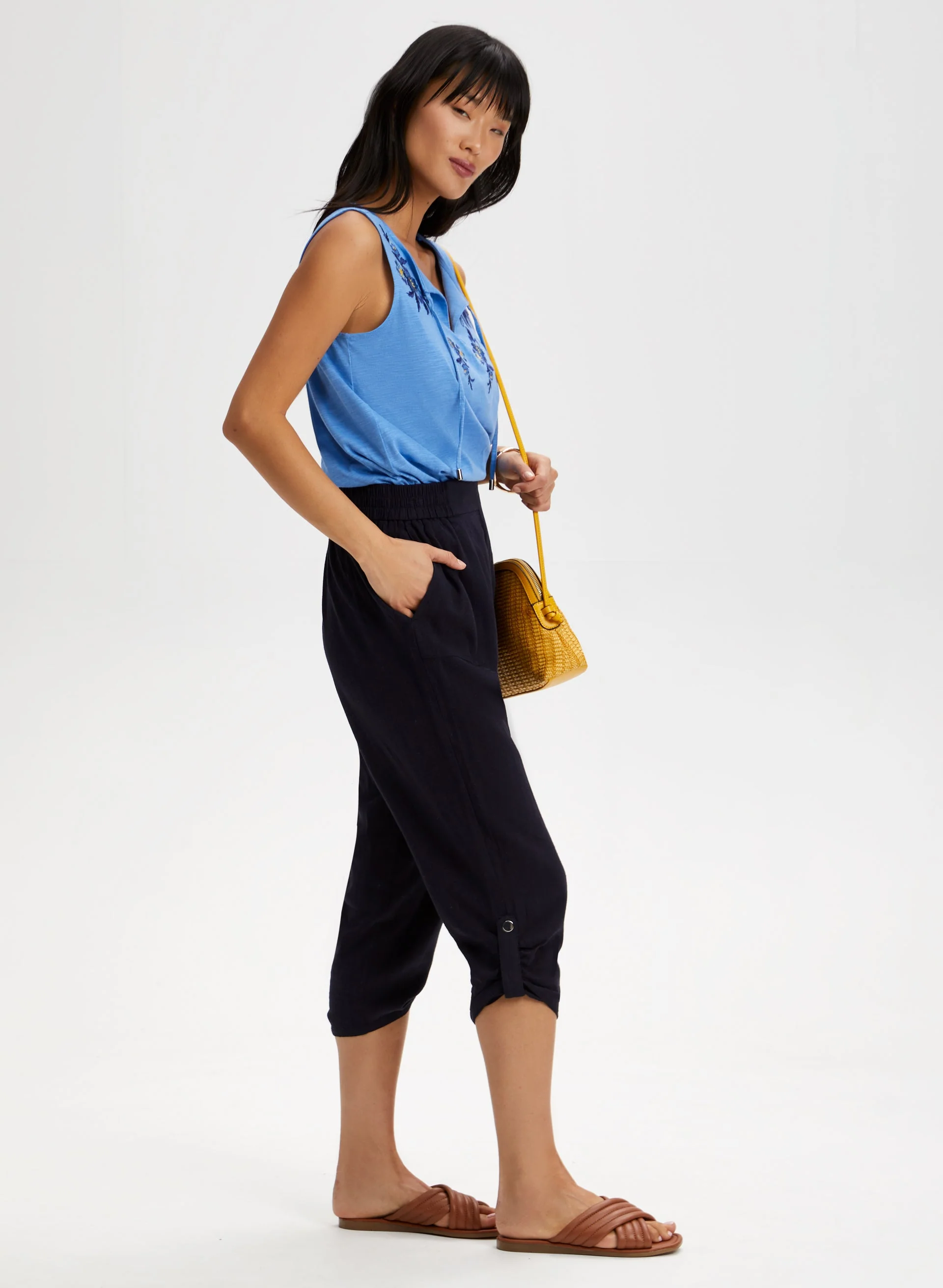 Linen Blend Pull-On Capris - Image 5