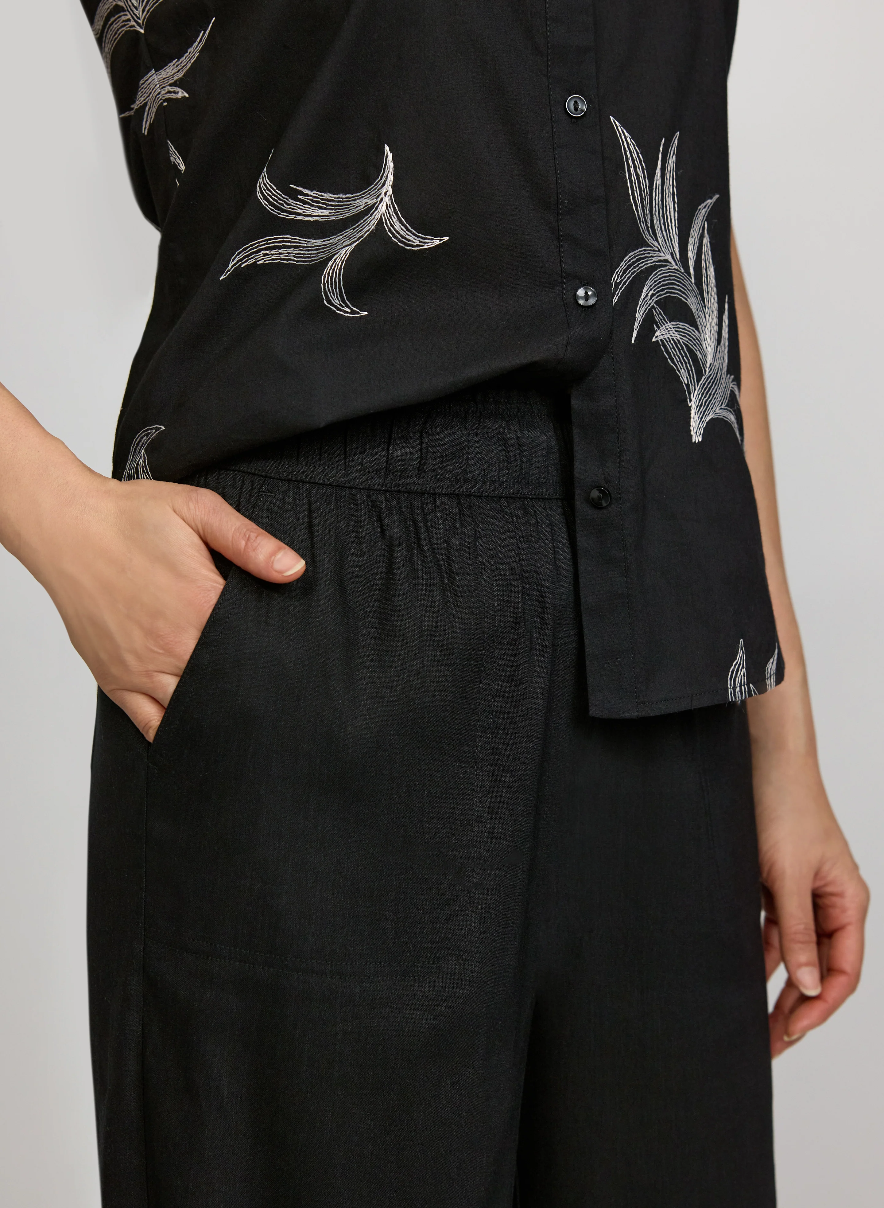 Linen-Blend Wide-Leg Pants - Image 2