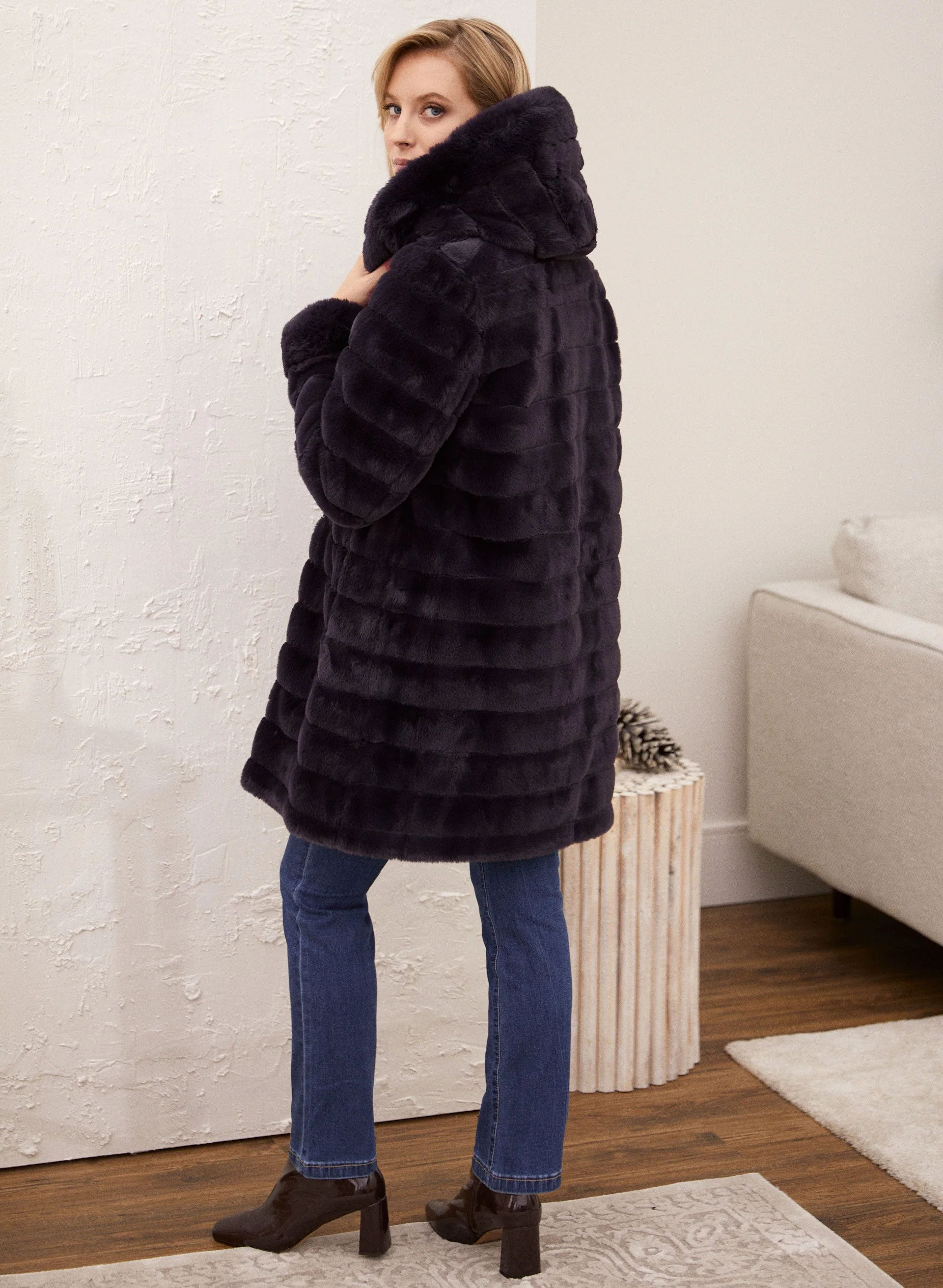 Nuage - Reversible Faux Fur Coat - Image 2