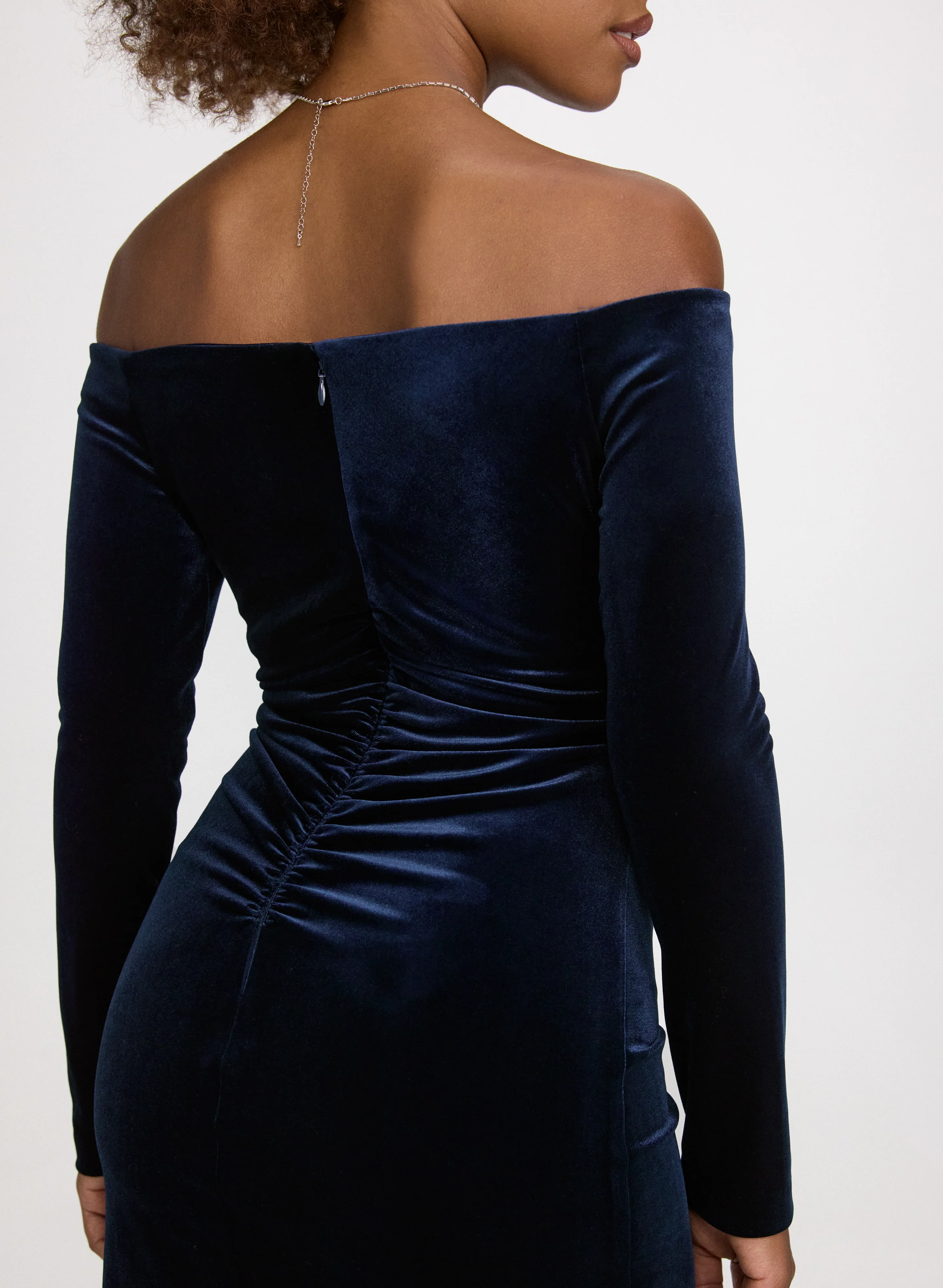 Off-the-Shoulder Velvet Dress - Image 6