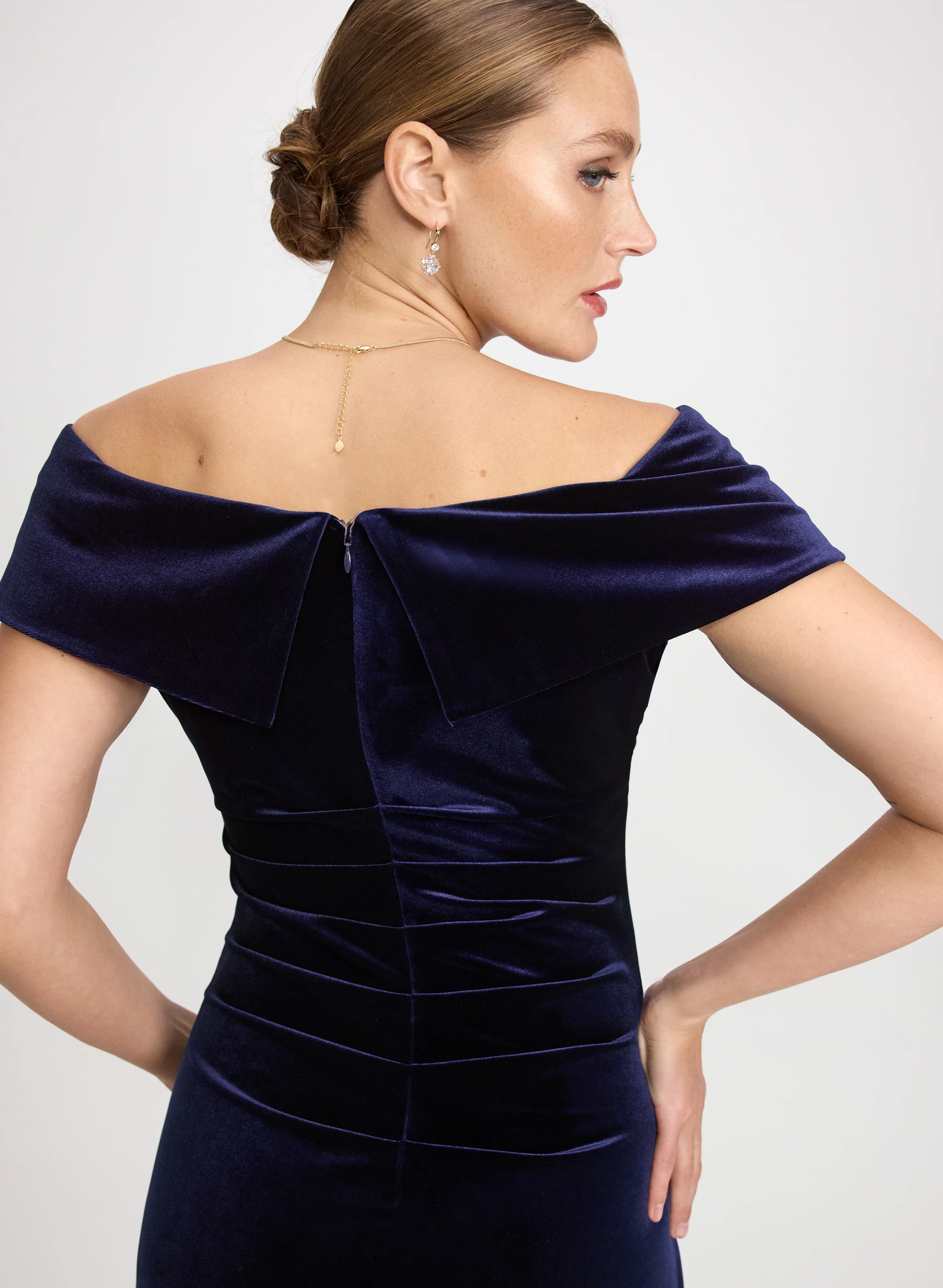 Off-The-Shoulder Velvet Dress - Image 3