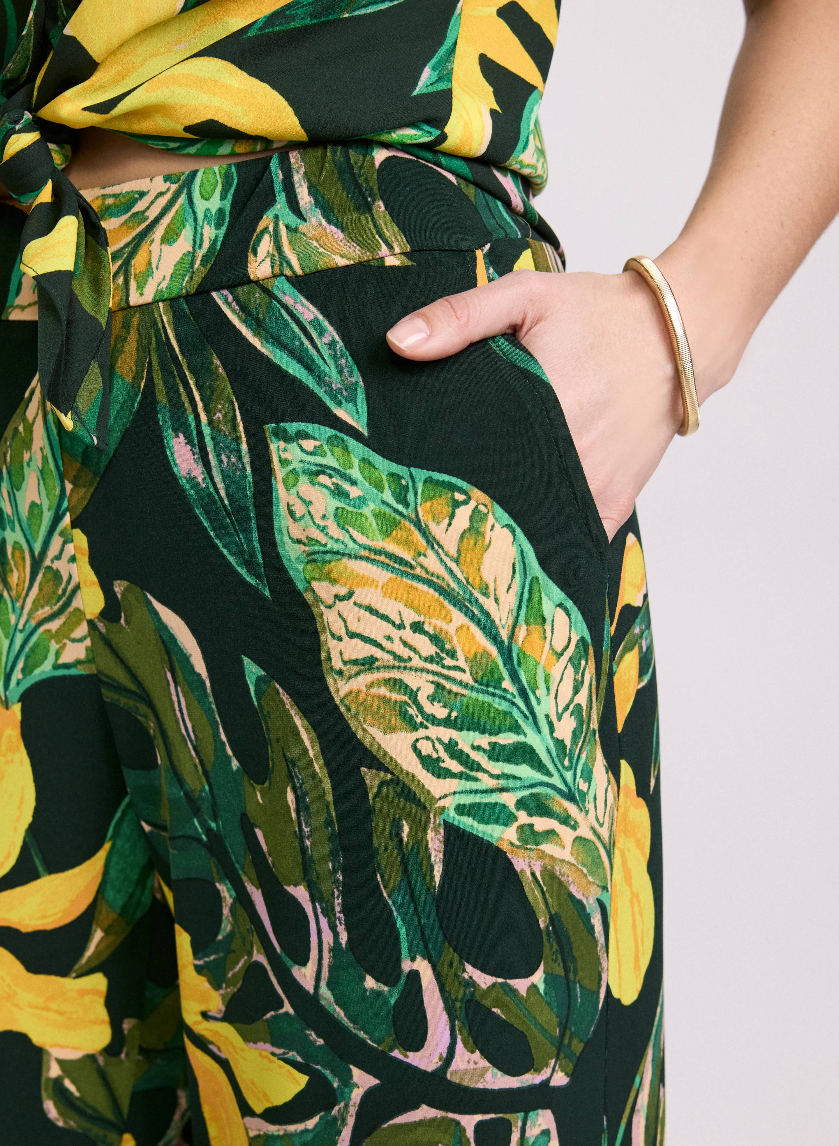 Olivia Palm Print Pants - Image 4