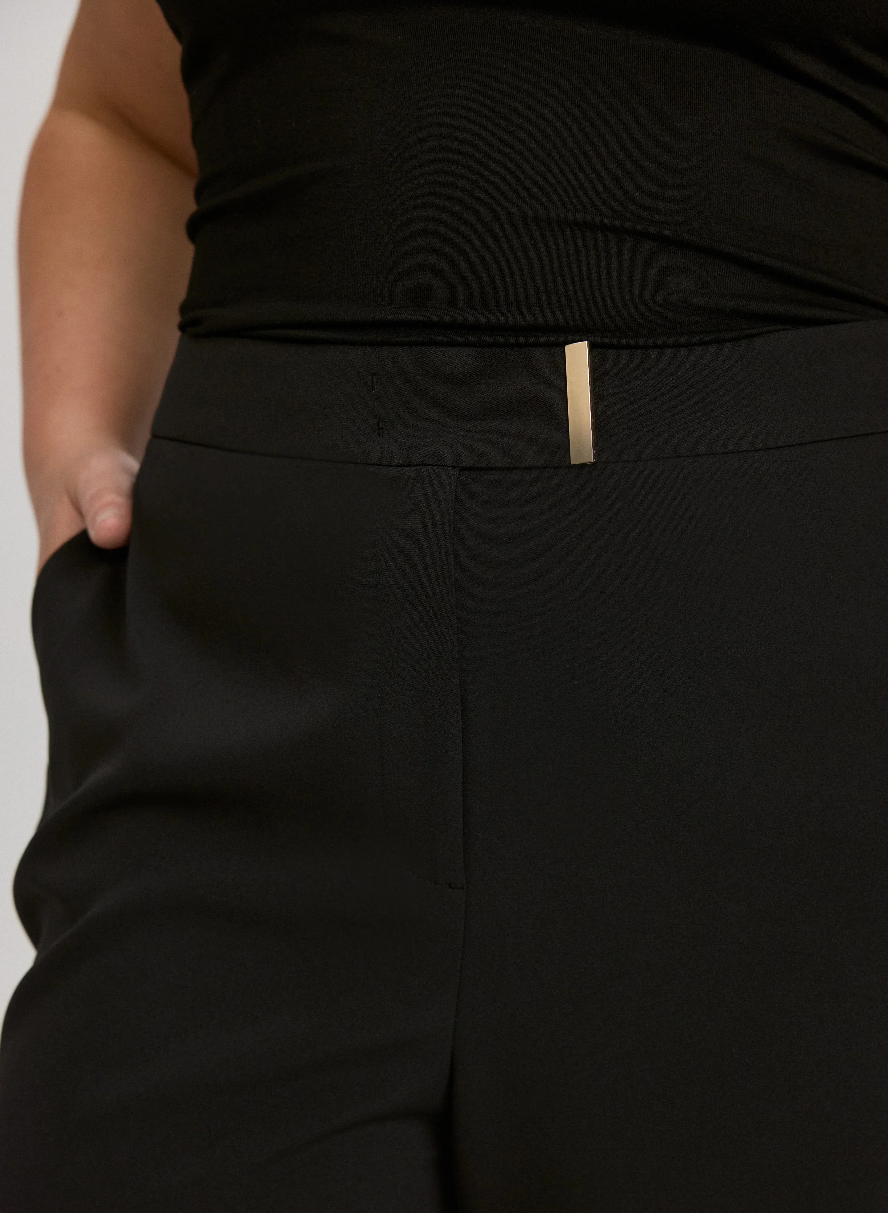Olivia Wide-Leg Pants - Image 4
