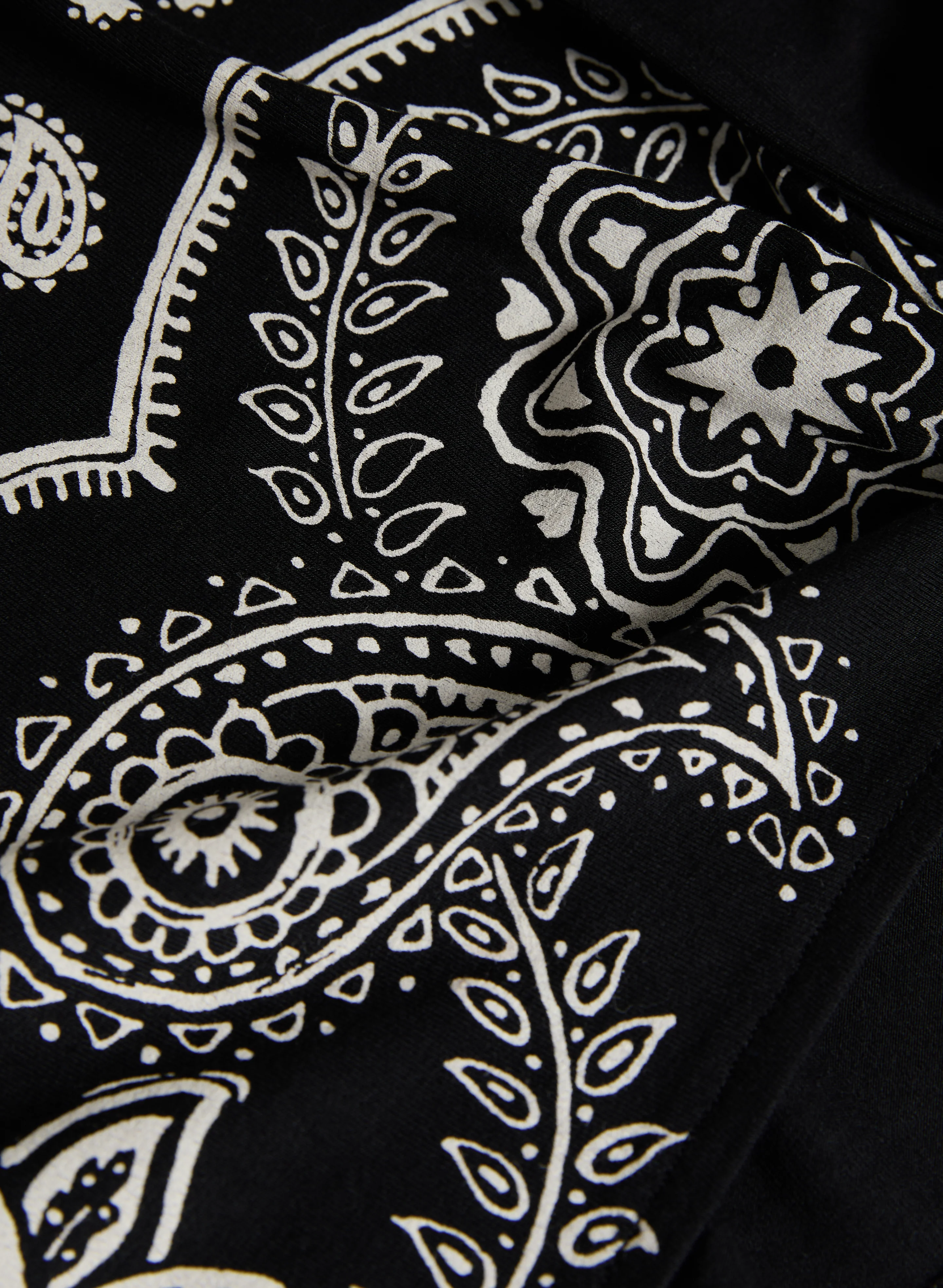 Paisley Print T-Shirt - Image 7
