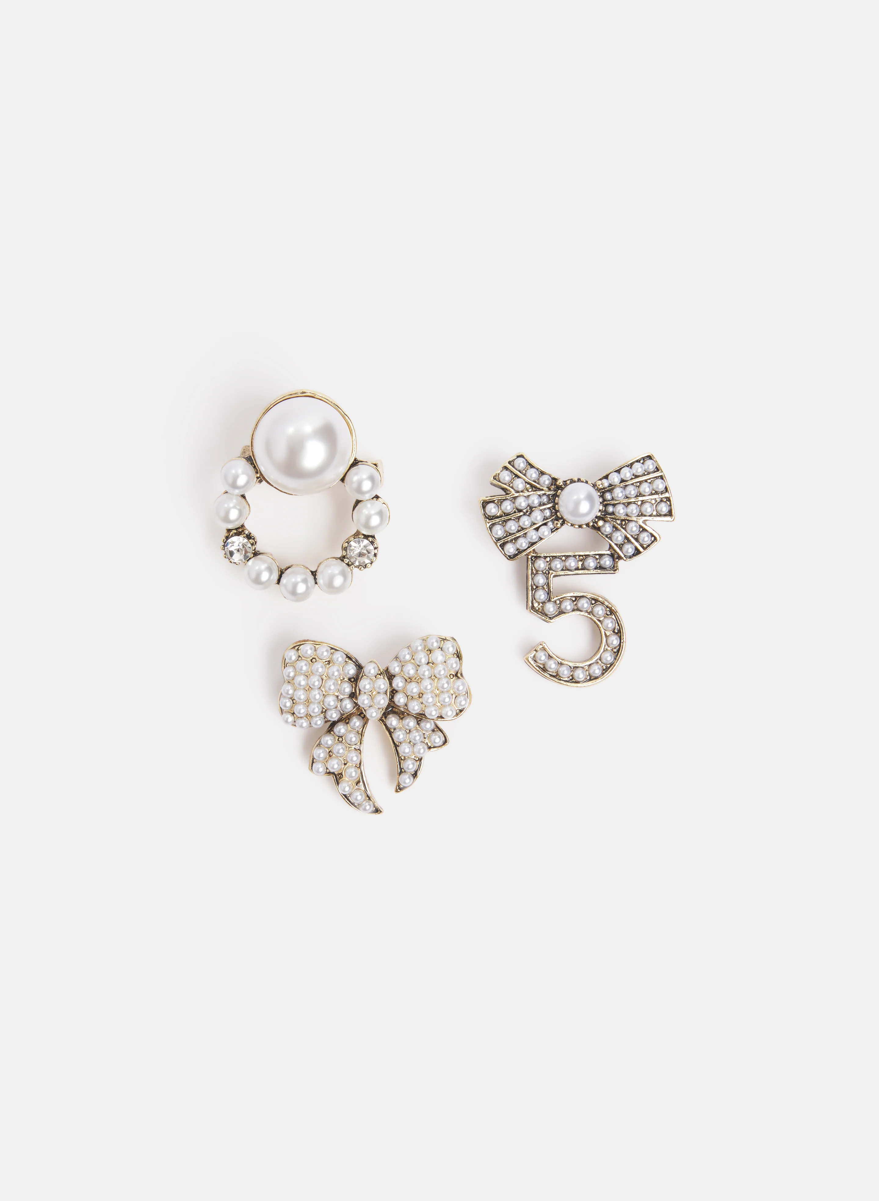 Pearl Brooch Set