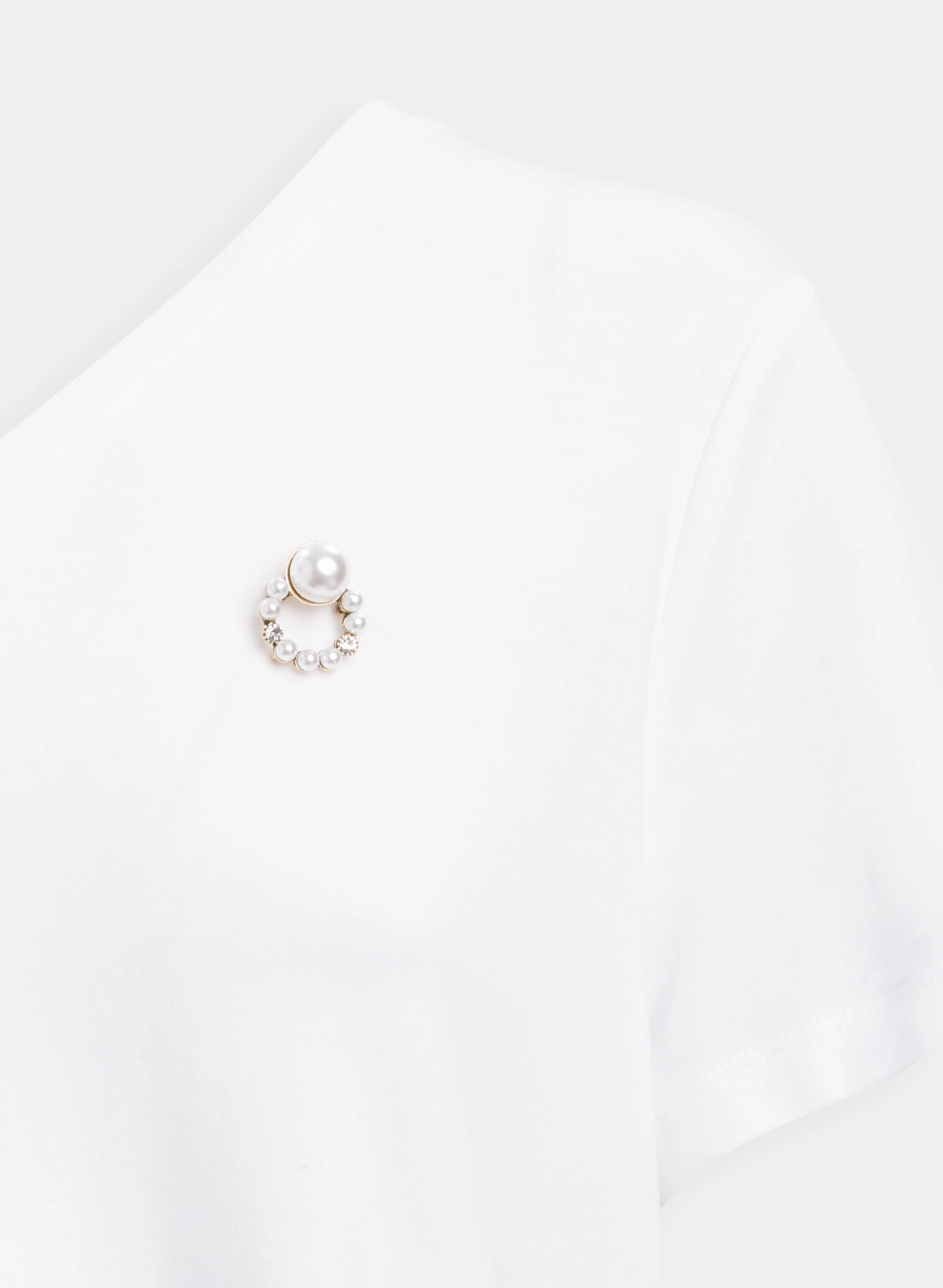 Pearl Brooch Set - Image 4