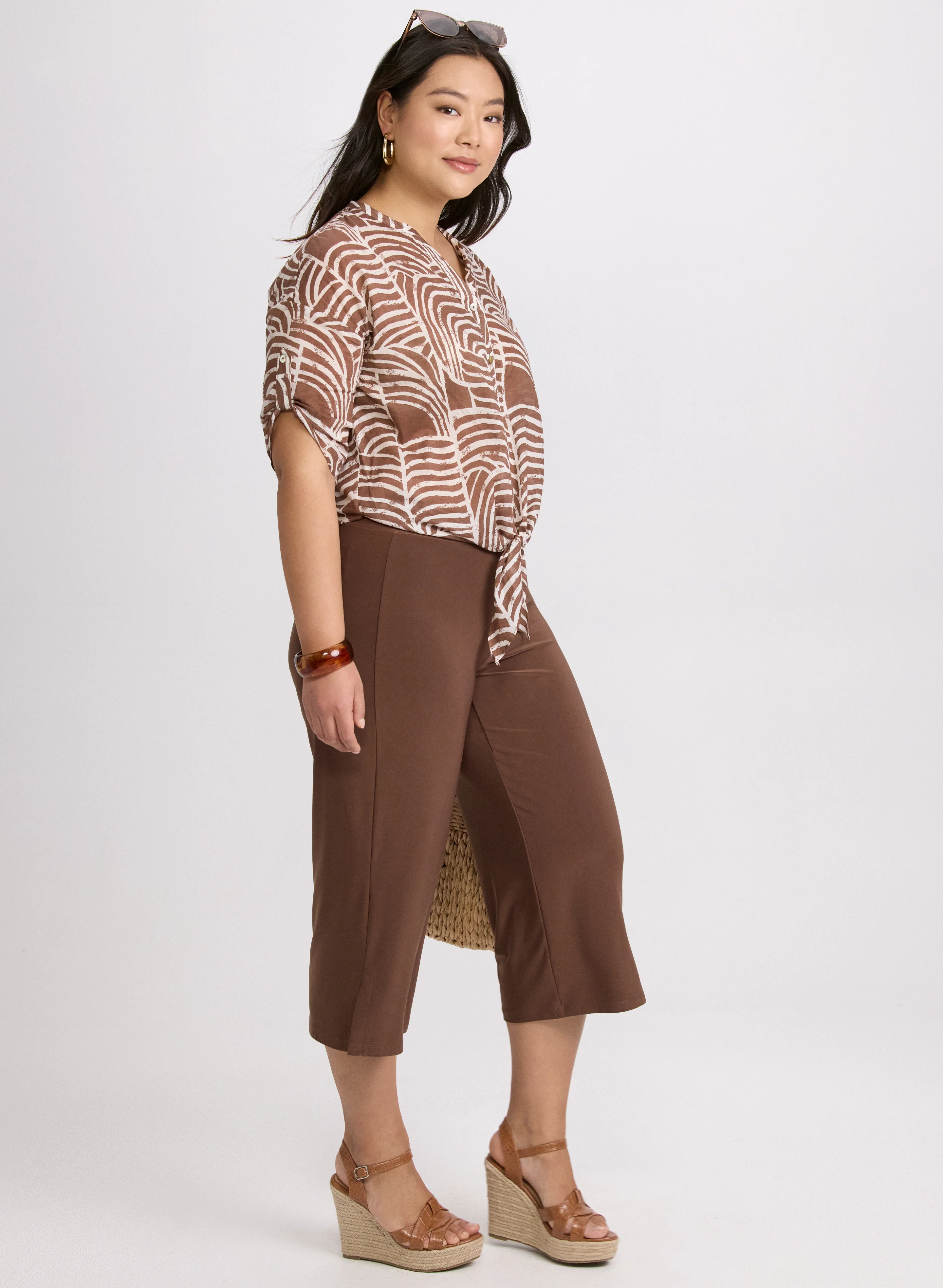 Side Slit Pull-On Capris - Image 5