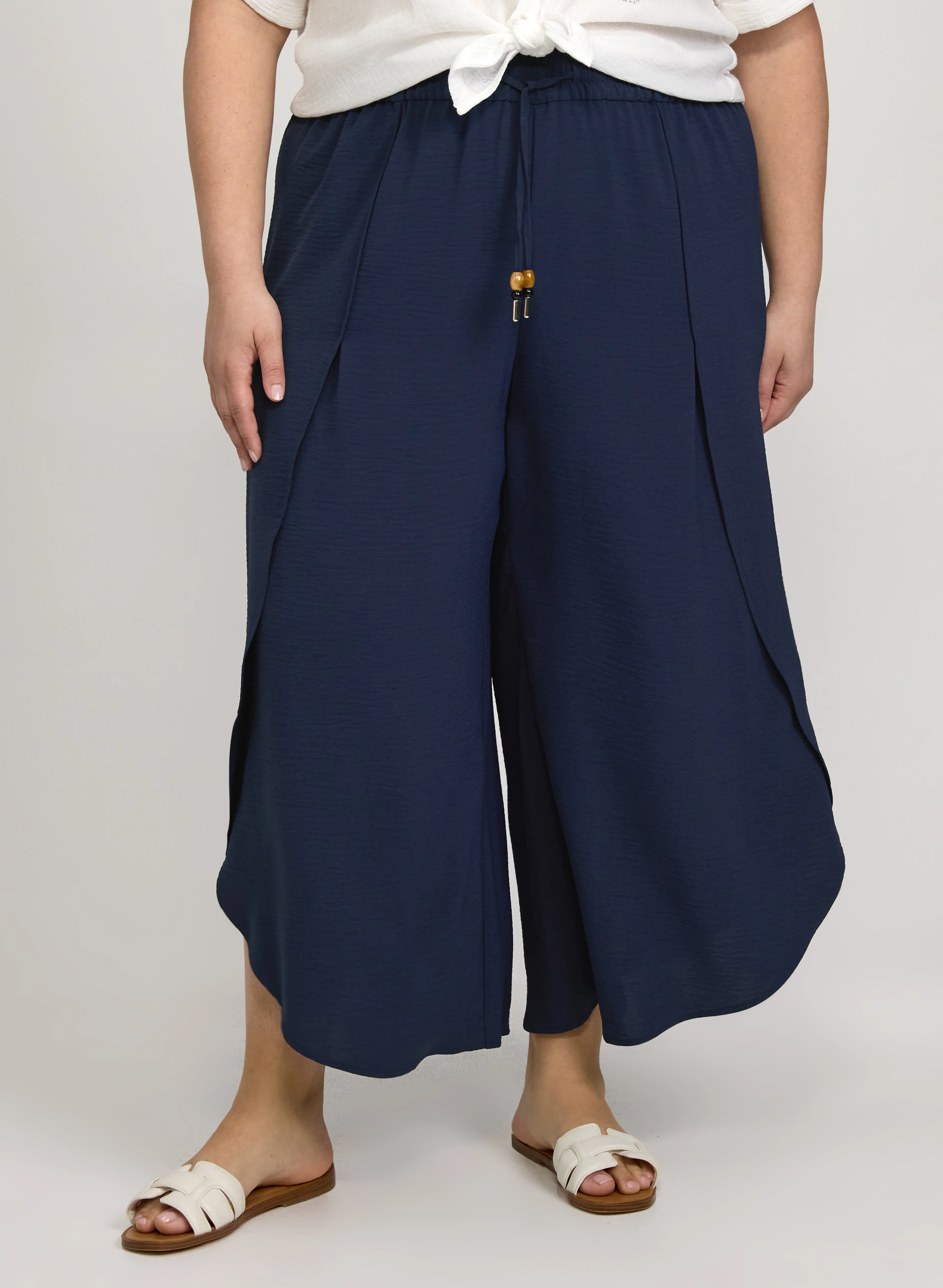 Wide-Leg Pull-On Capris