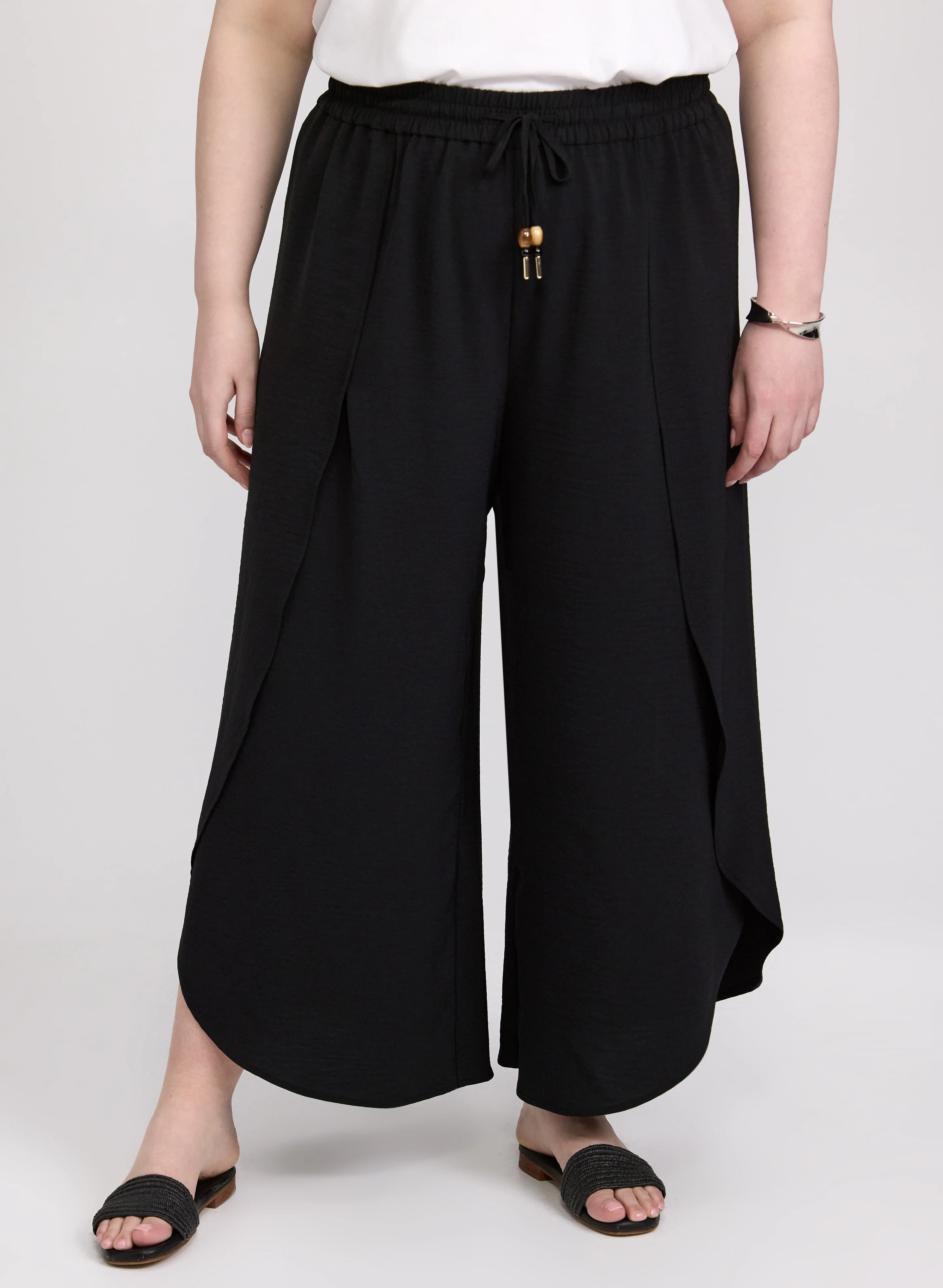 Wide-Leg Pull-On Capris