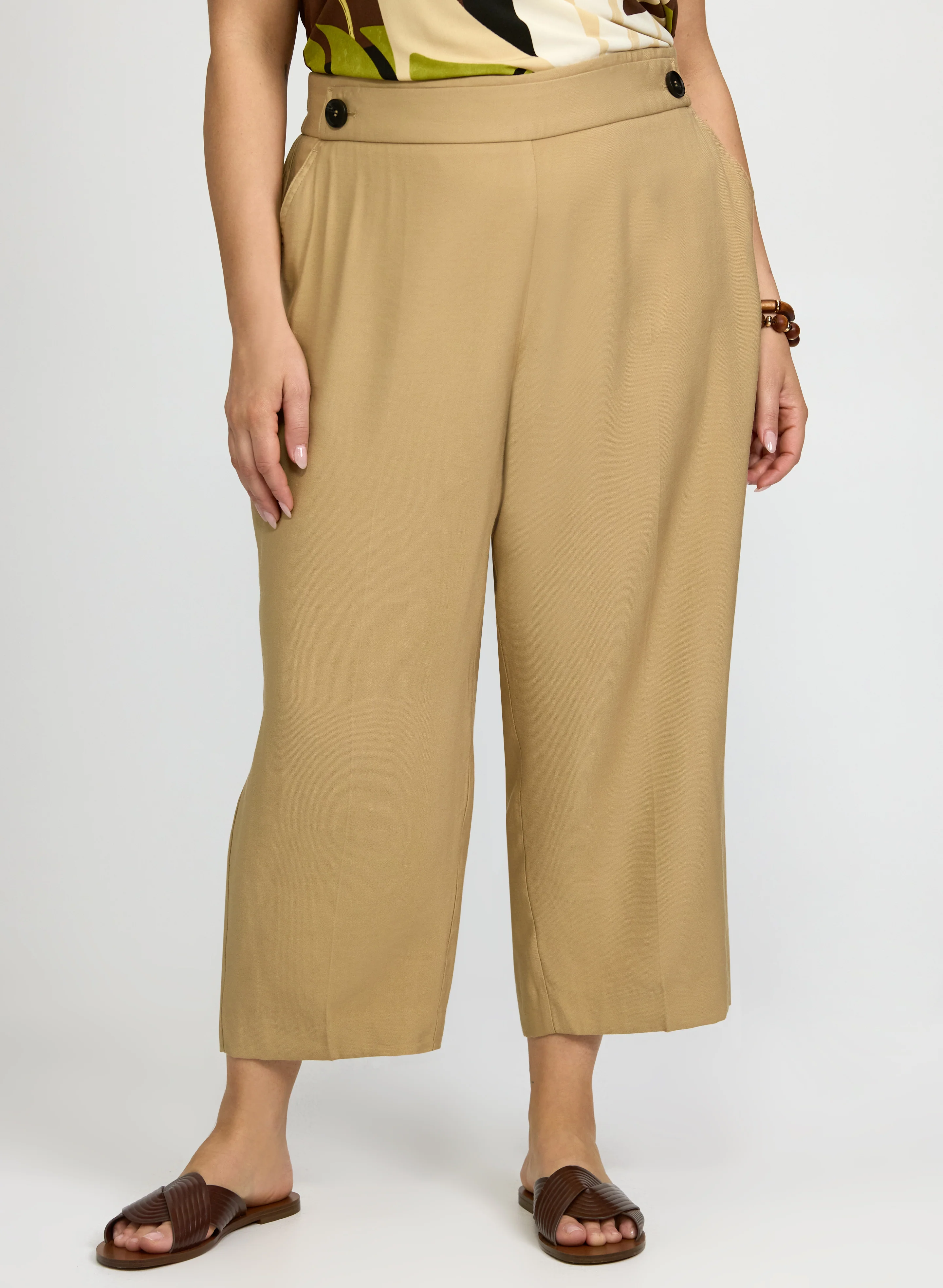 Pull-On Capris