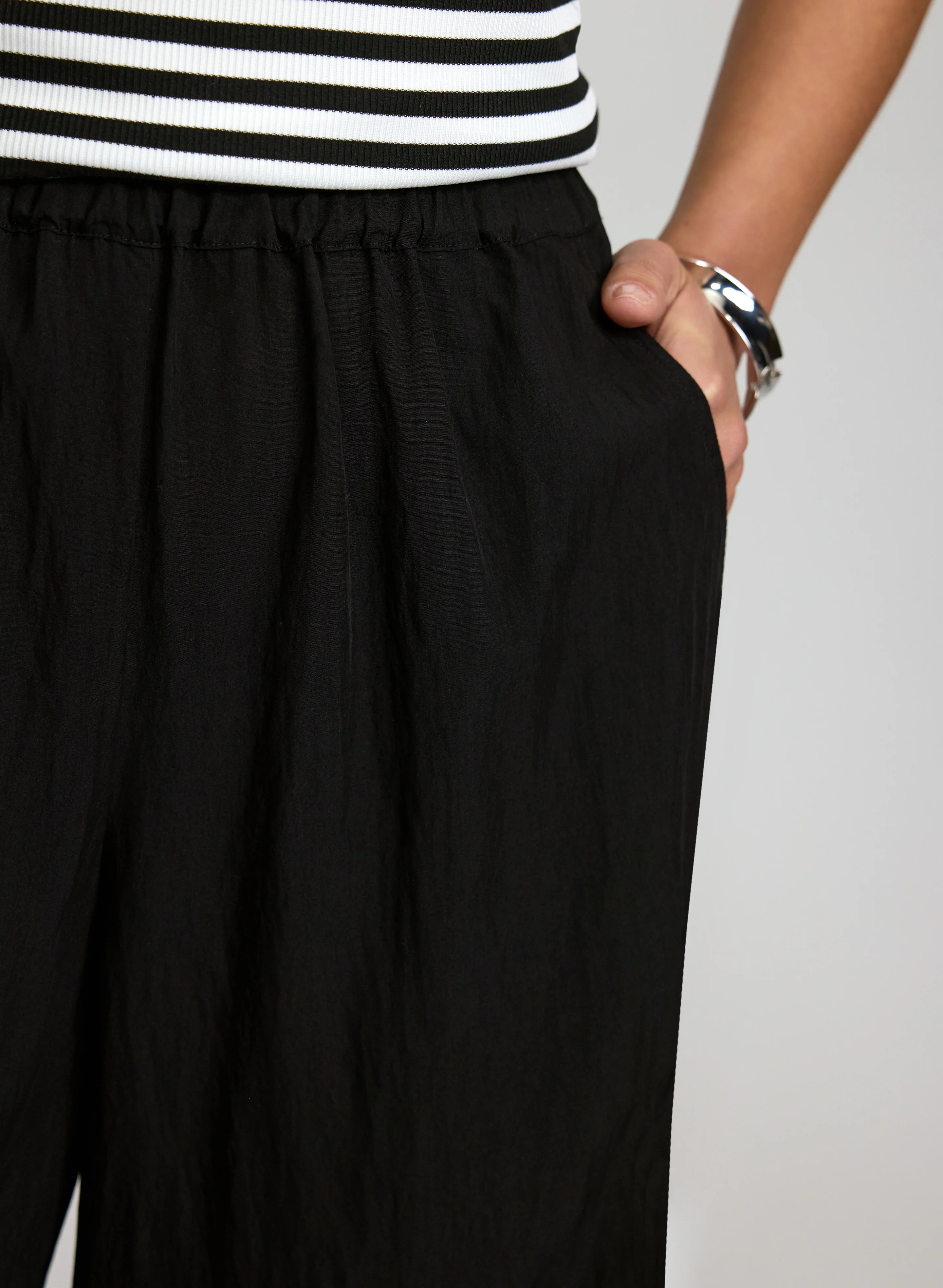 Pull-On Wide-Leg Pants - Image 4