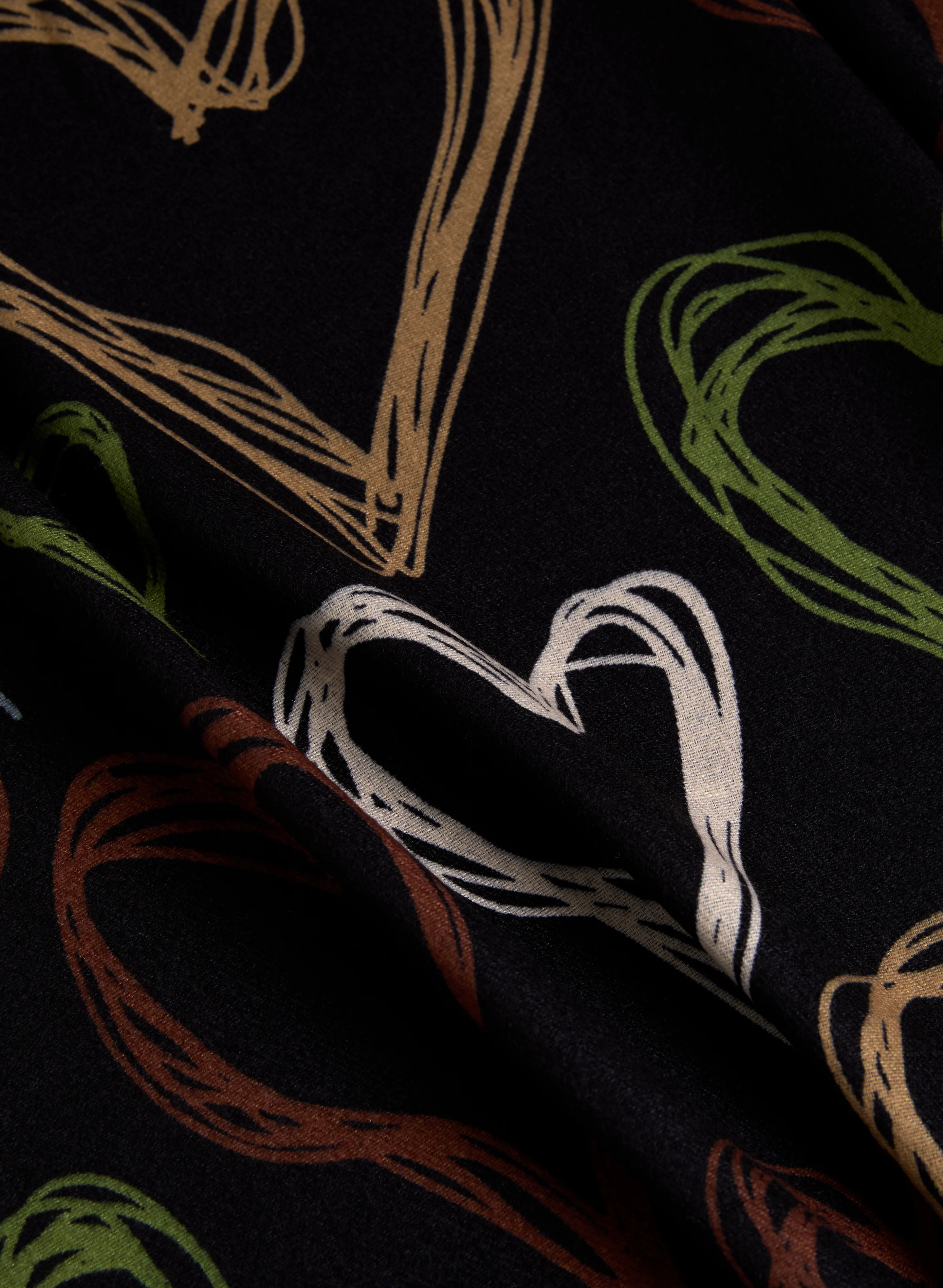Reversible Heart Print Scarf - Image 2