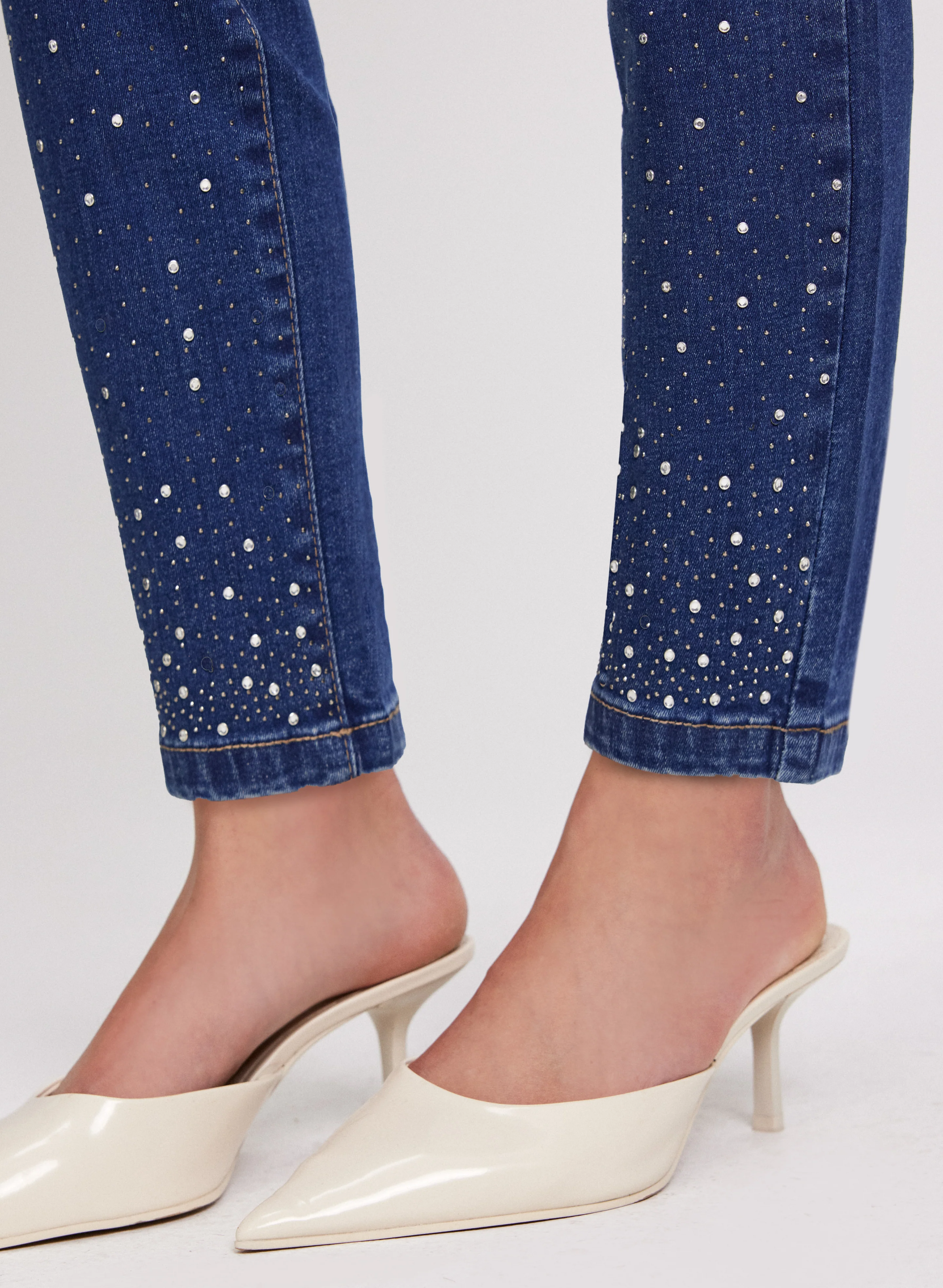 Rhinestone Embellished Slim Leg Jeans - Image 5