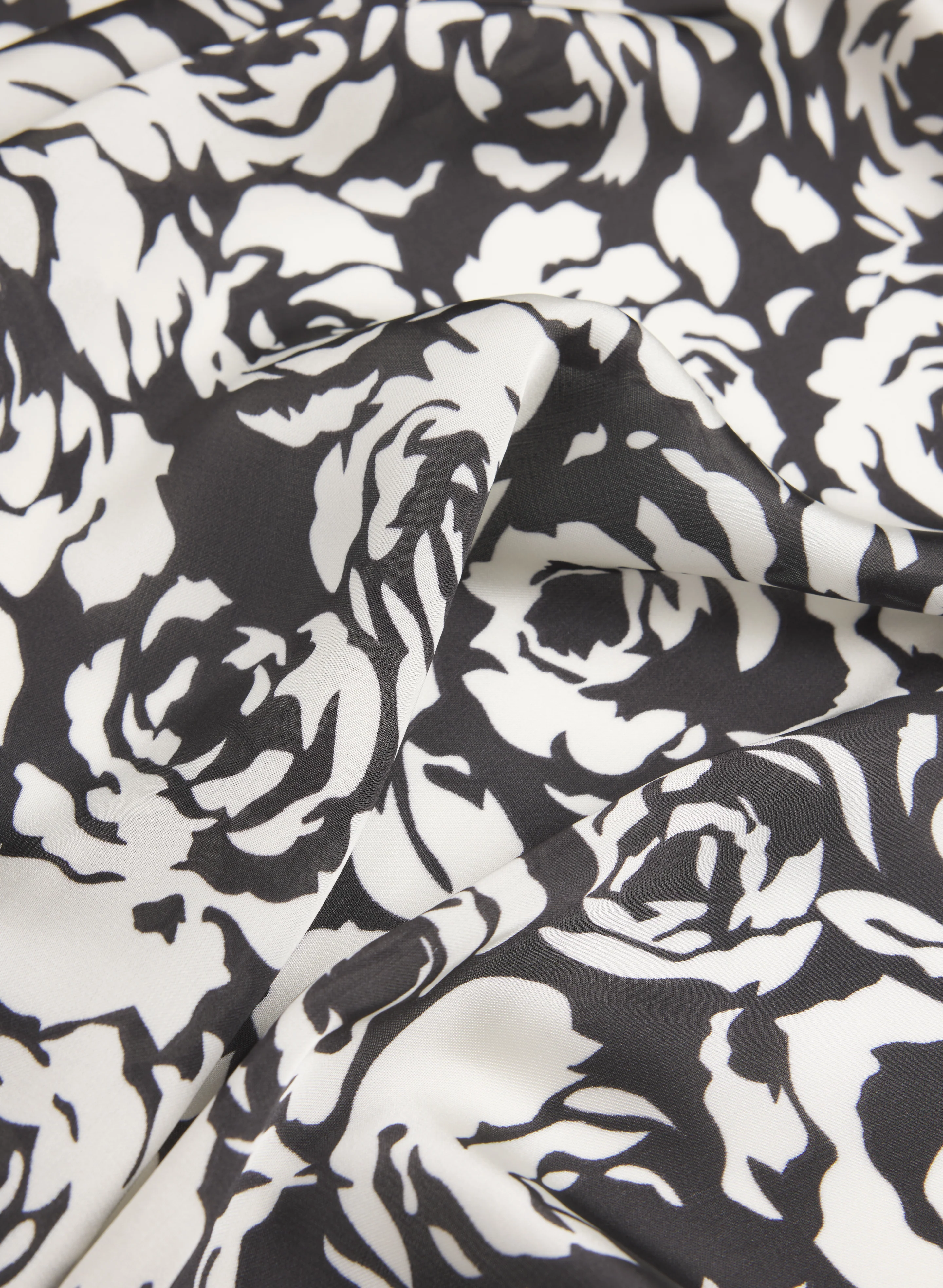 Rose & Dot Print Neckie Scarf - Image 3