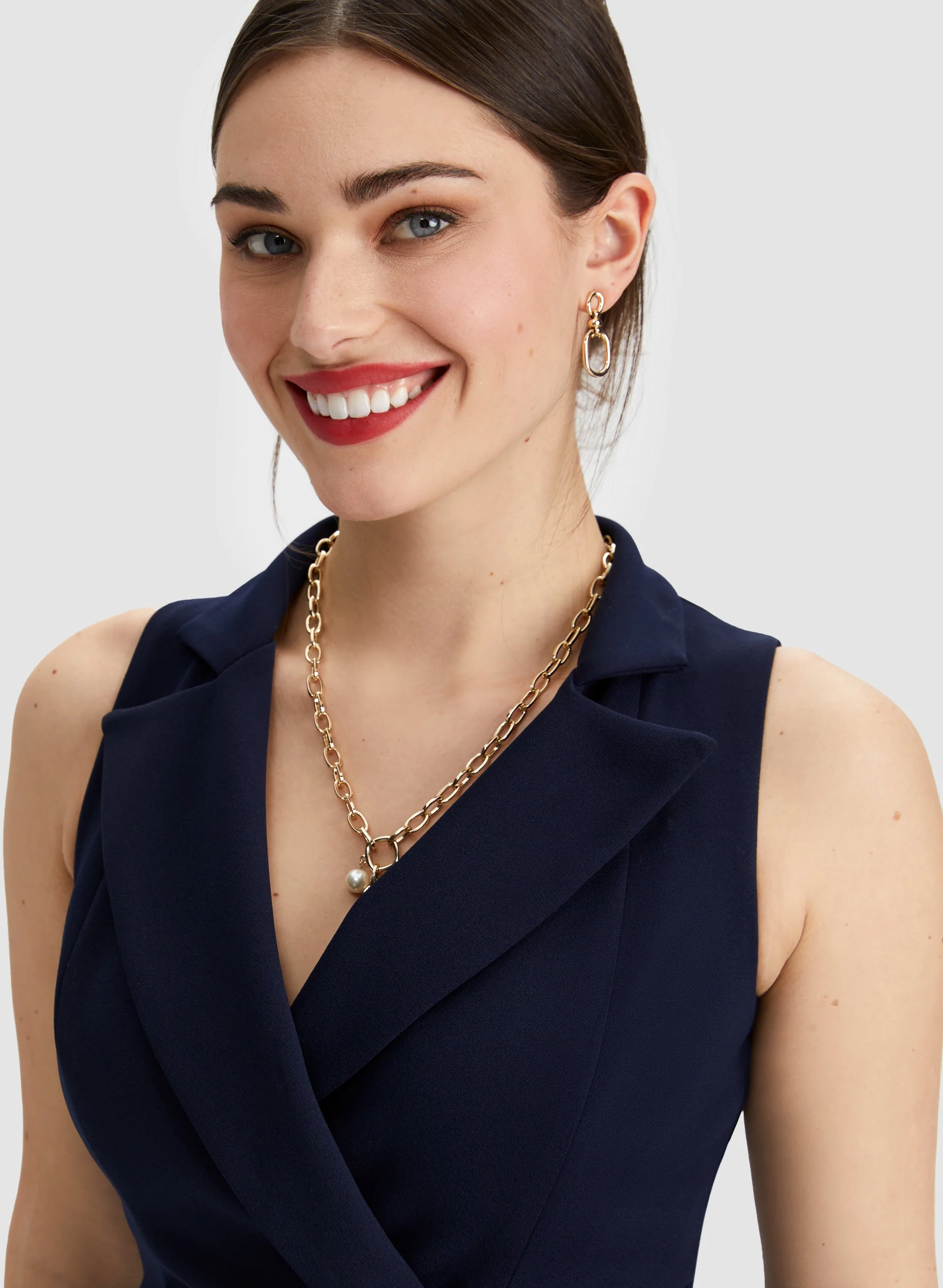Ruffle Detail Tuxedo Dress - Image 4