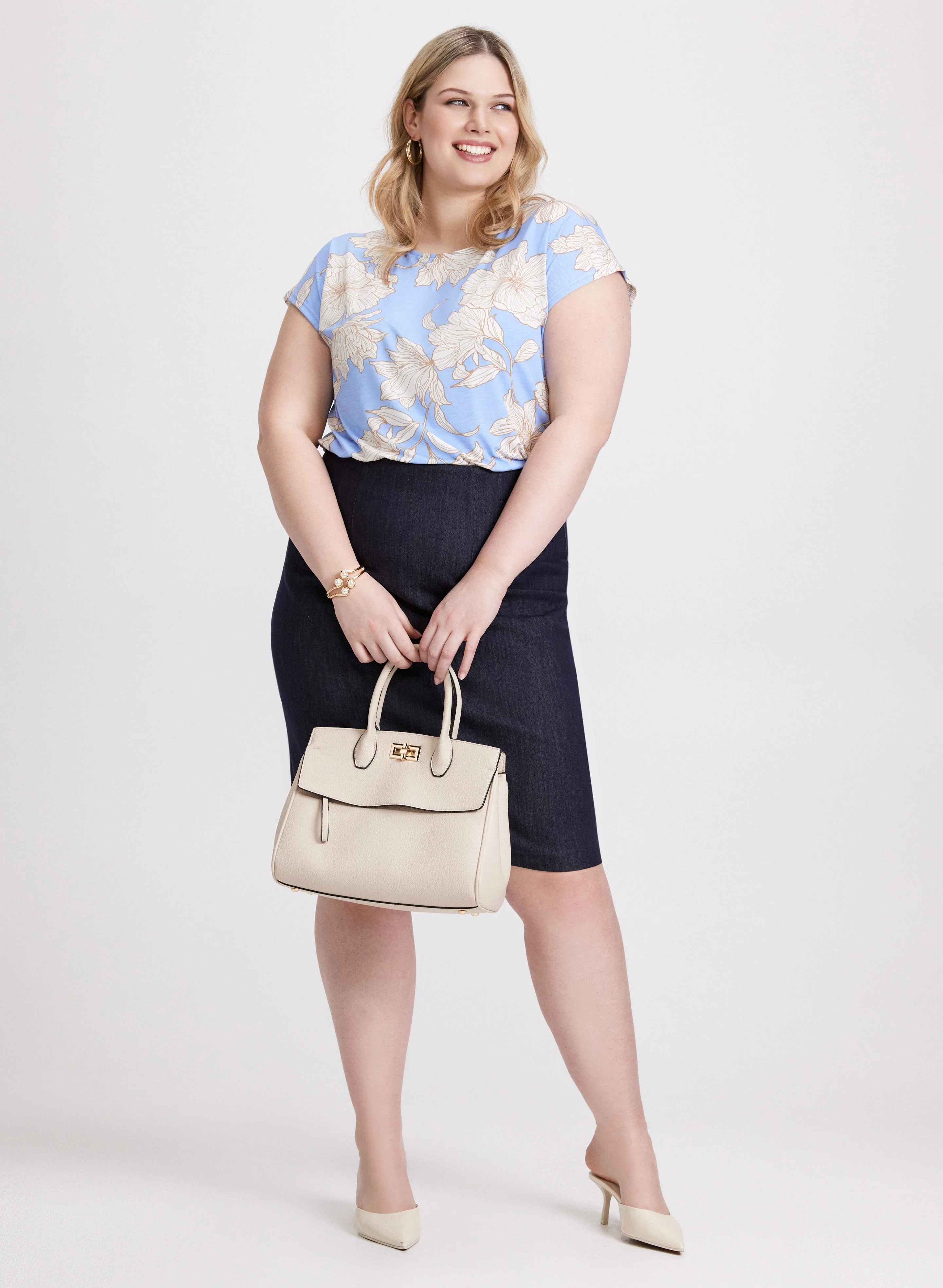 Scoop Neck Floral T-Shirt - Image 3