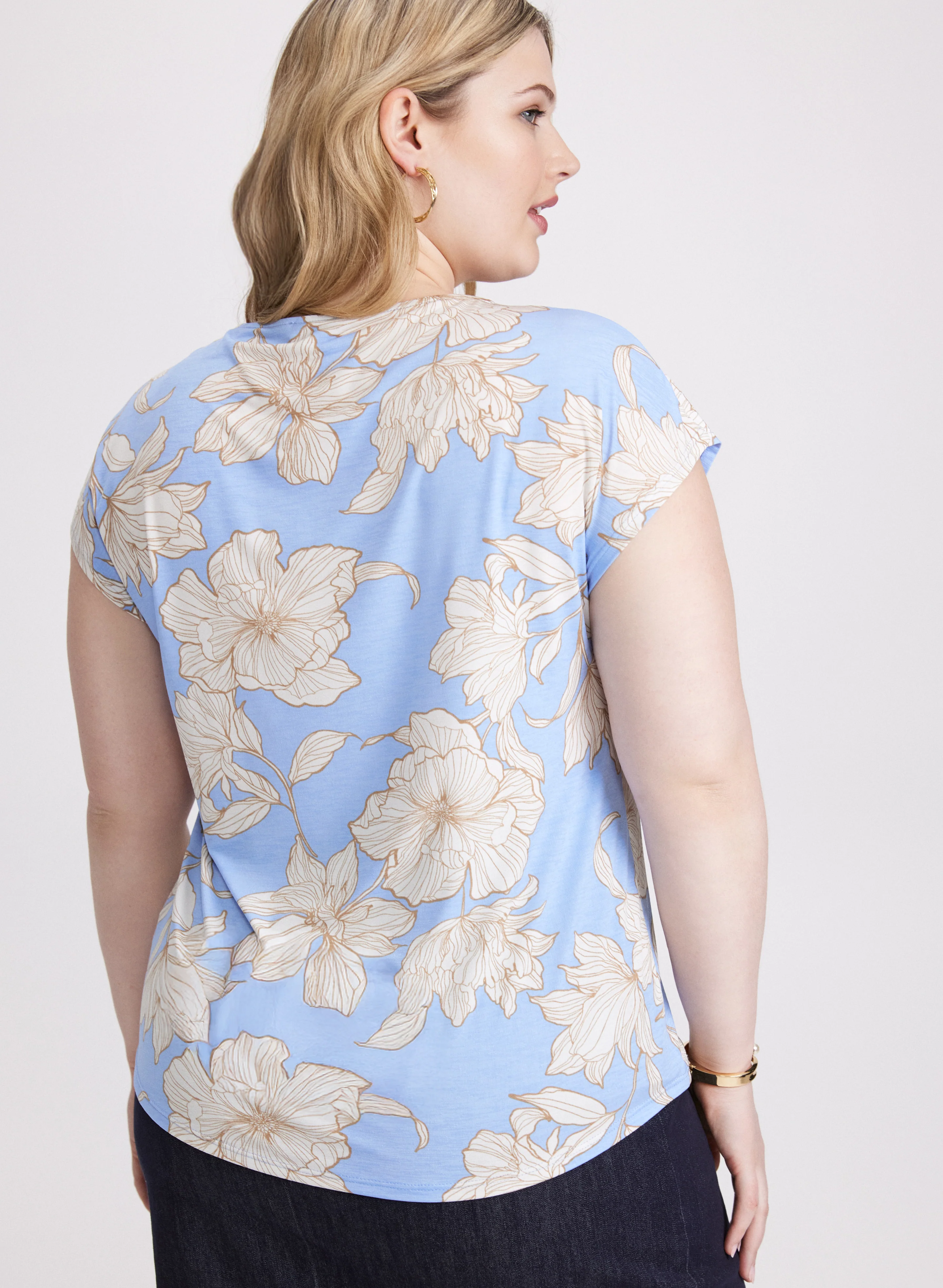 Scoop Neck Floral T-Shirt - Image 5