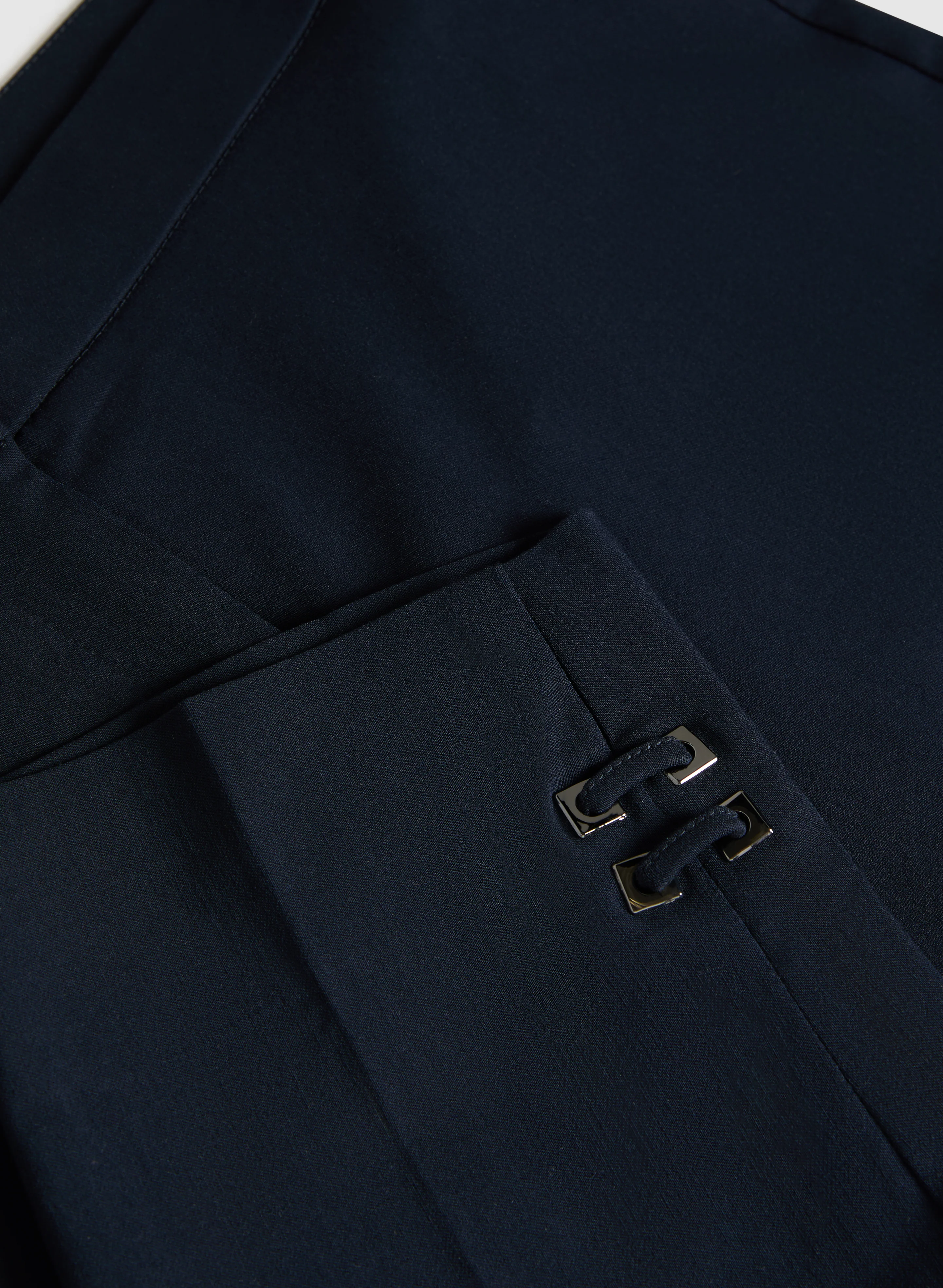 Signature Fit Bengaline Capris - Image 7